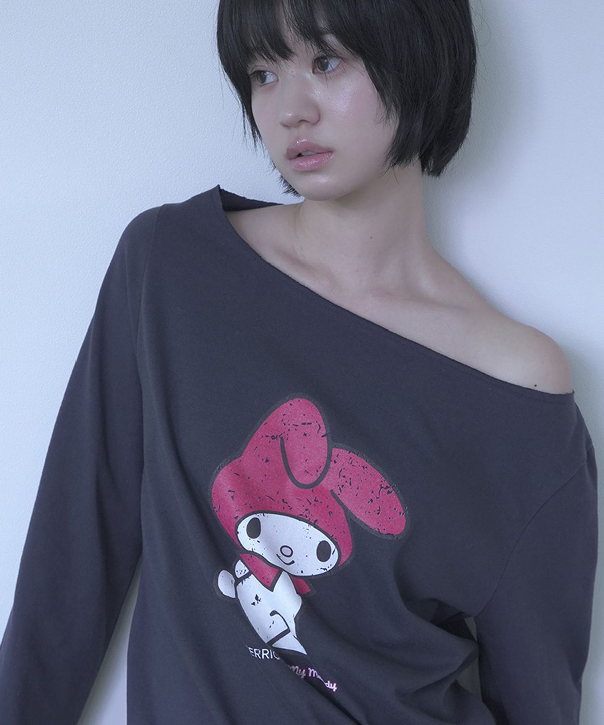 세릭(CERRIC) MY MELODY CUT OUT TOP / NAVY