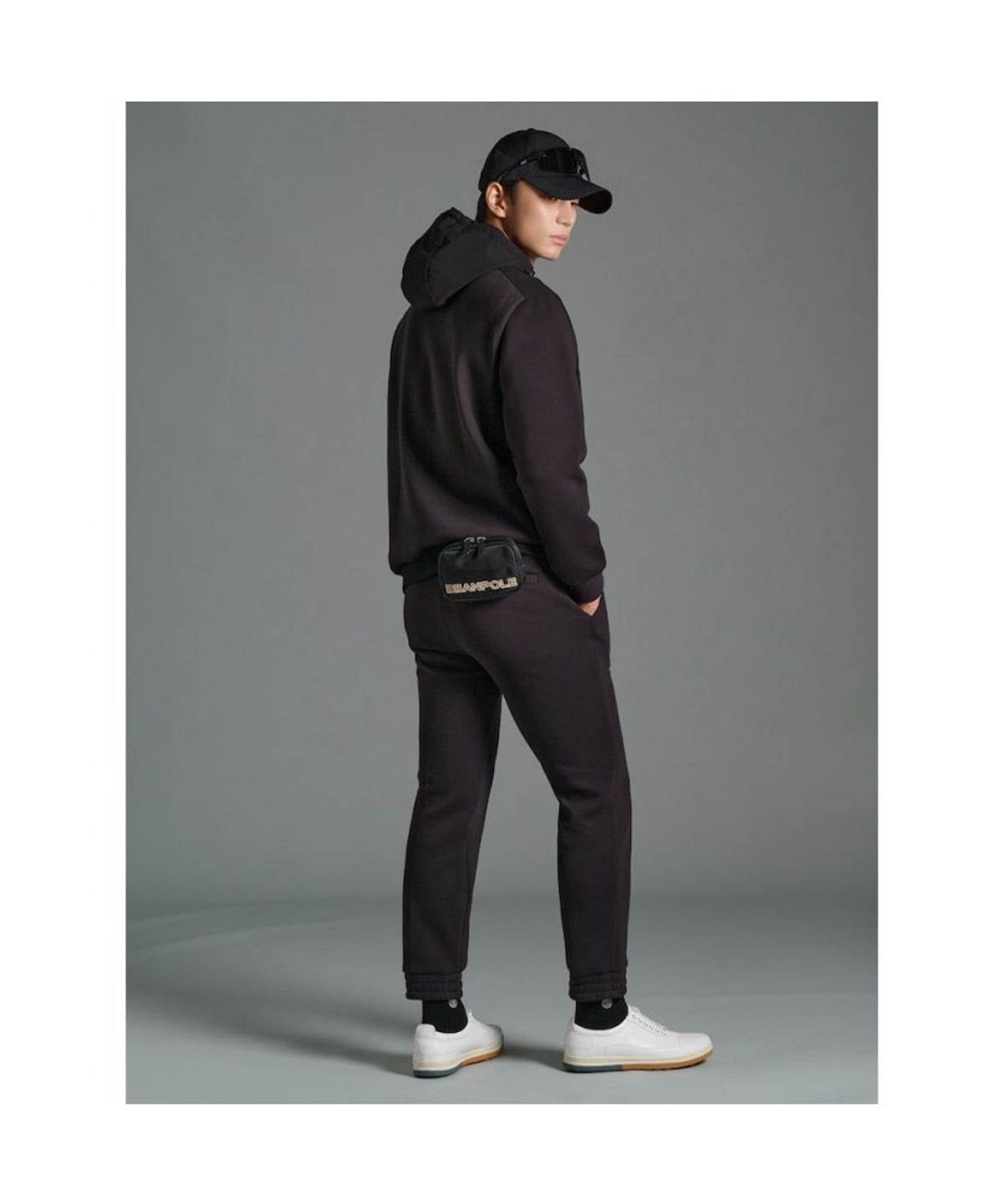 빈폴골프(BEANPOLE GOLF) 남성 패딩 믹스 하이브리드 맨투맨 티셔츠 - 블랙