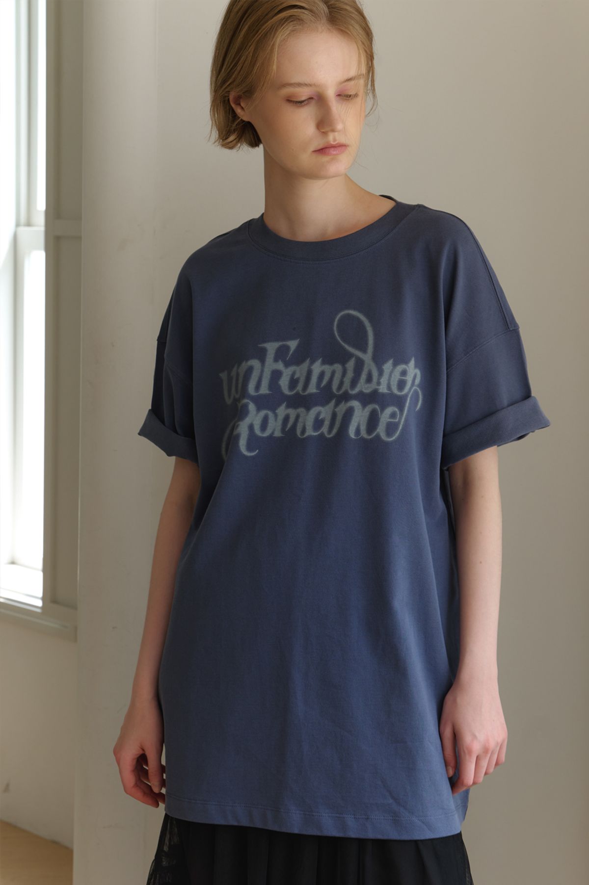 리지(LEEZIE) Romance Pigment T-shirt (2Colors)