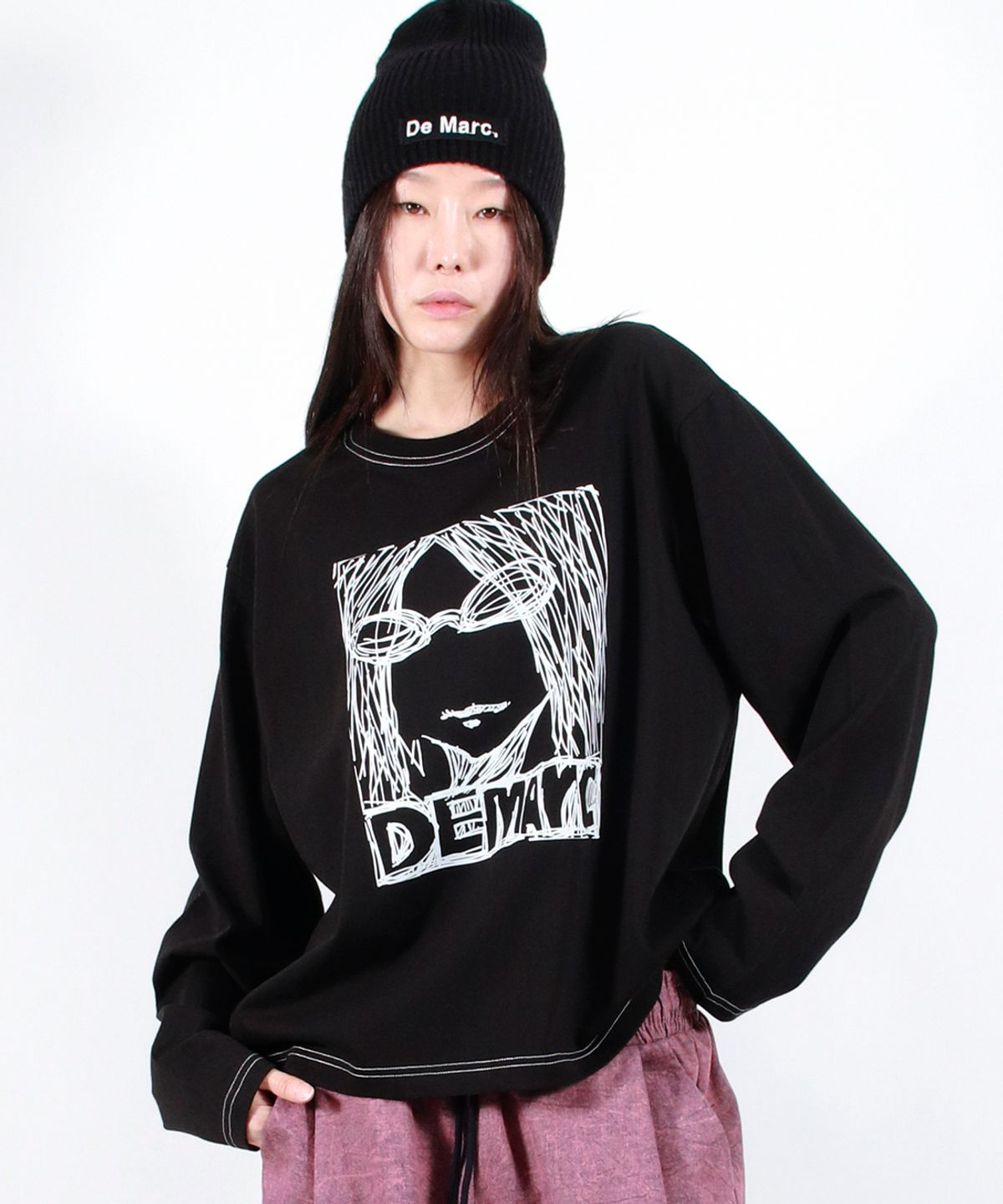 드마크(DEMARC) MARC ILLUST STITCH BOXY LONG SLEEVE - Black
