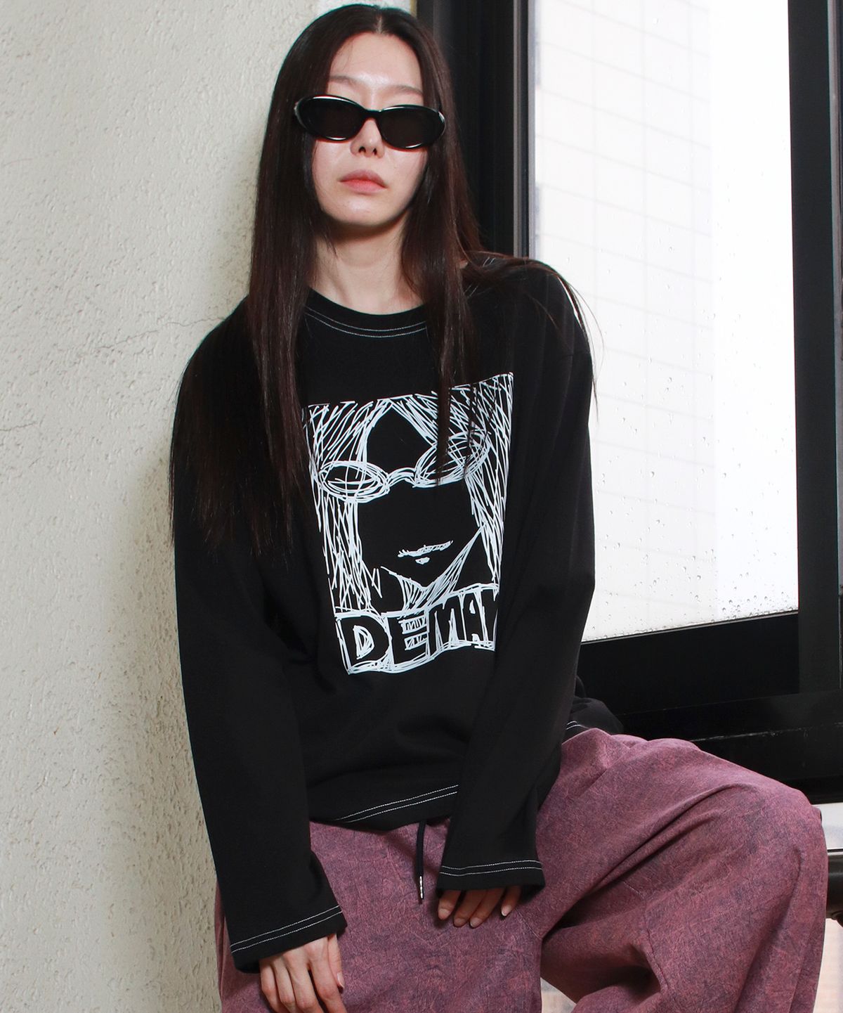 드마크(DEMARC) MARC ILLUST STITCH BOXY LONG SLEEVE - Black