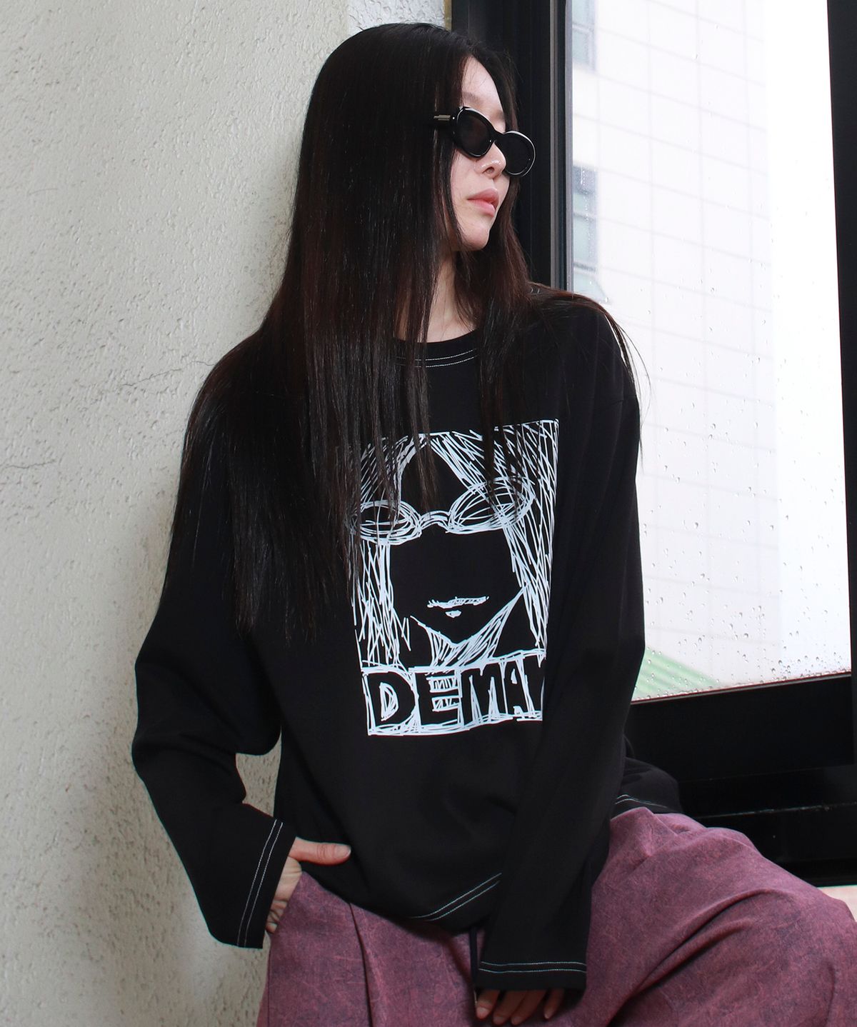 드마크(DEMARC) MARC ILLUST STITCH BOXY LONG SLEEVE - Black
