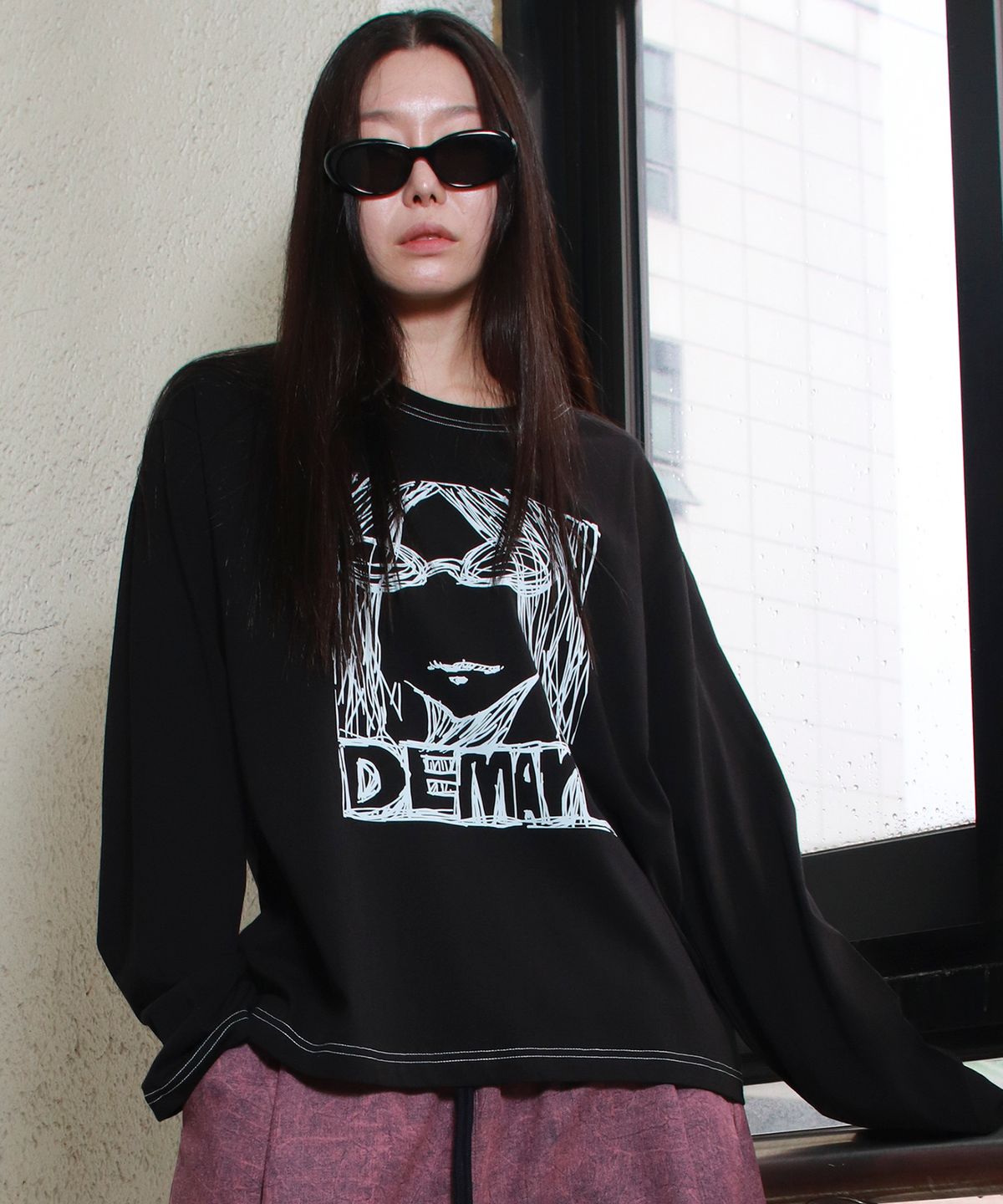 드마크(DEMARC) MARC ILLUST STITCH BOXY LONG SLEEVE - Black