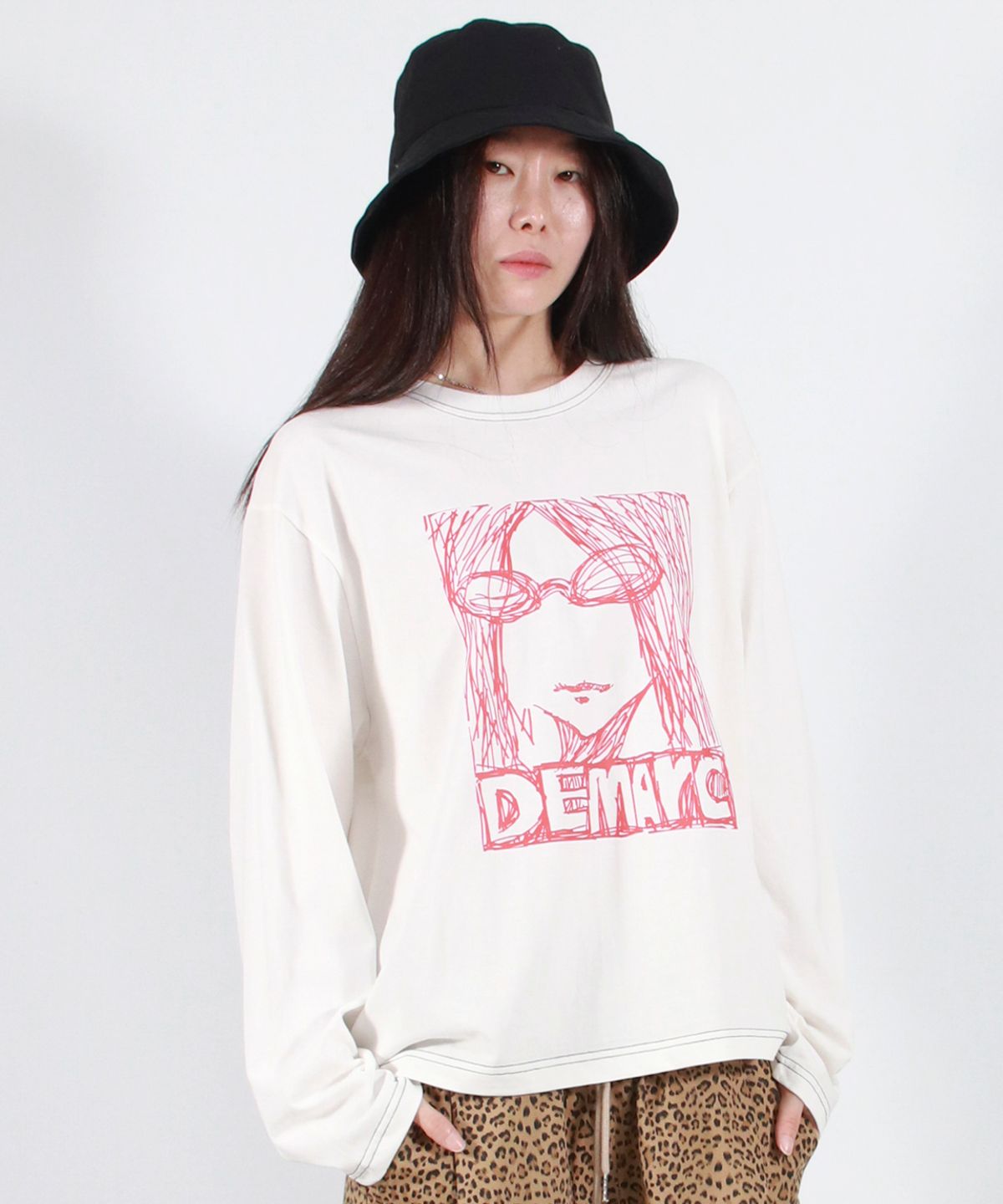 드마크(DEMARC) MARC ILLUST STITCH BOXY LONG SLEEVE - White