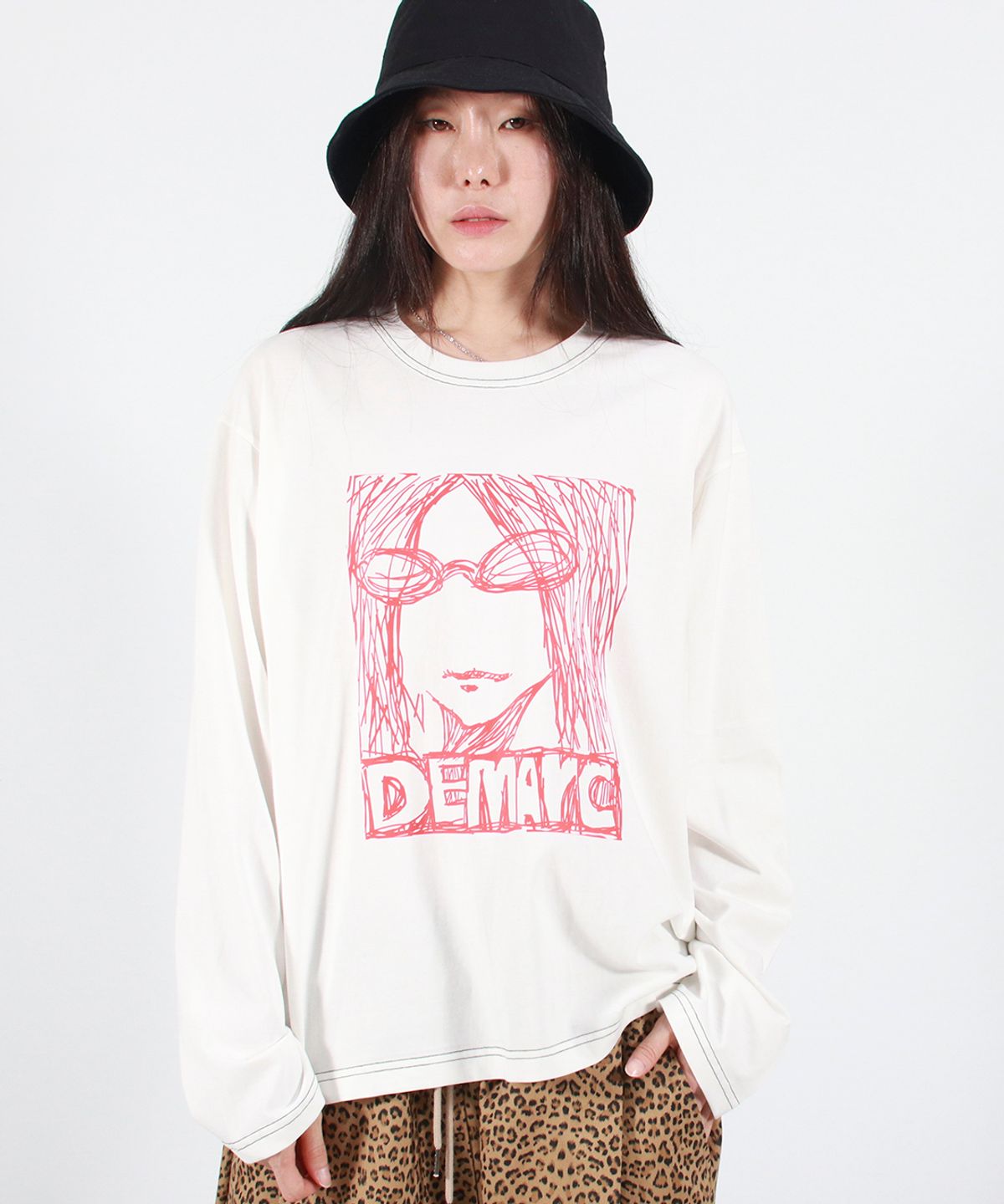 드마크(DEMARC) MARC ILLUST STITCH BOXY LONG SLEEVE - White