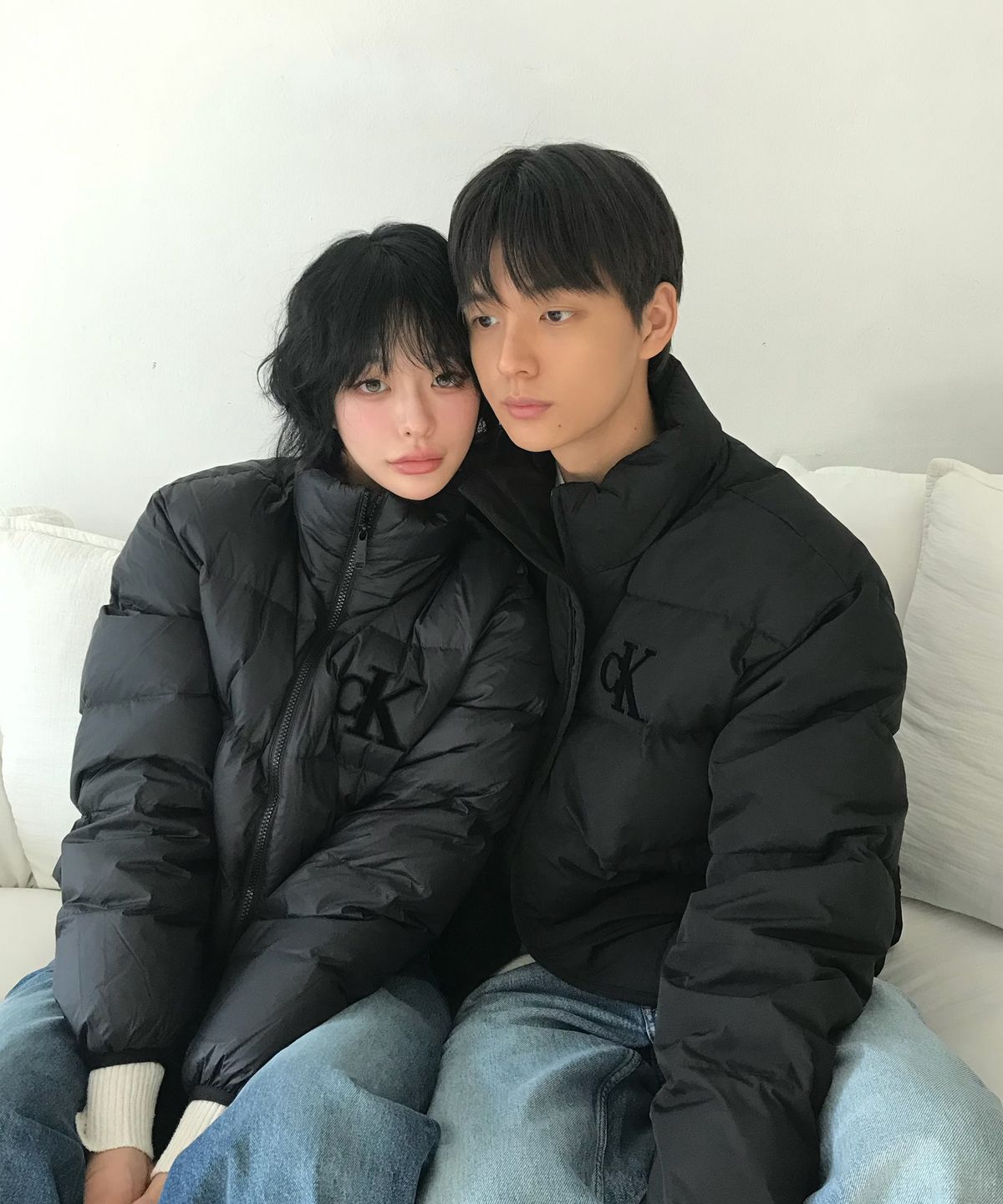 캘빈클라인 진(CALVIN KLEIN JEANS) 여성 셔닐 로고 푸퍼 다운 47D503G UB1