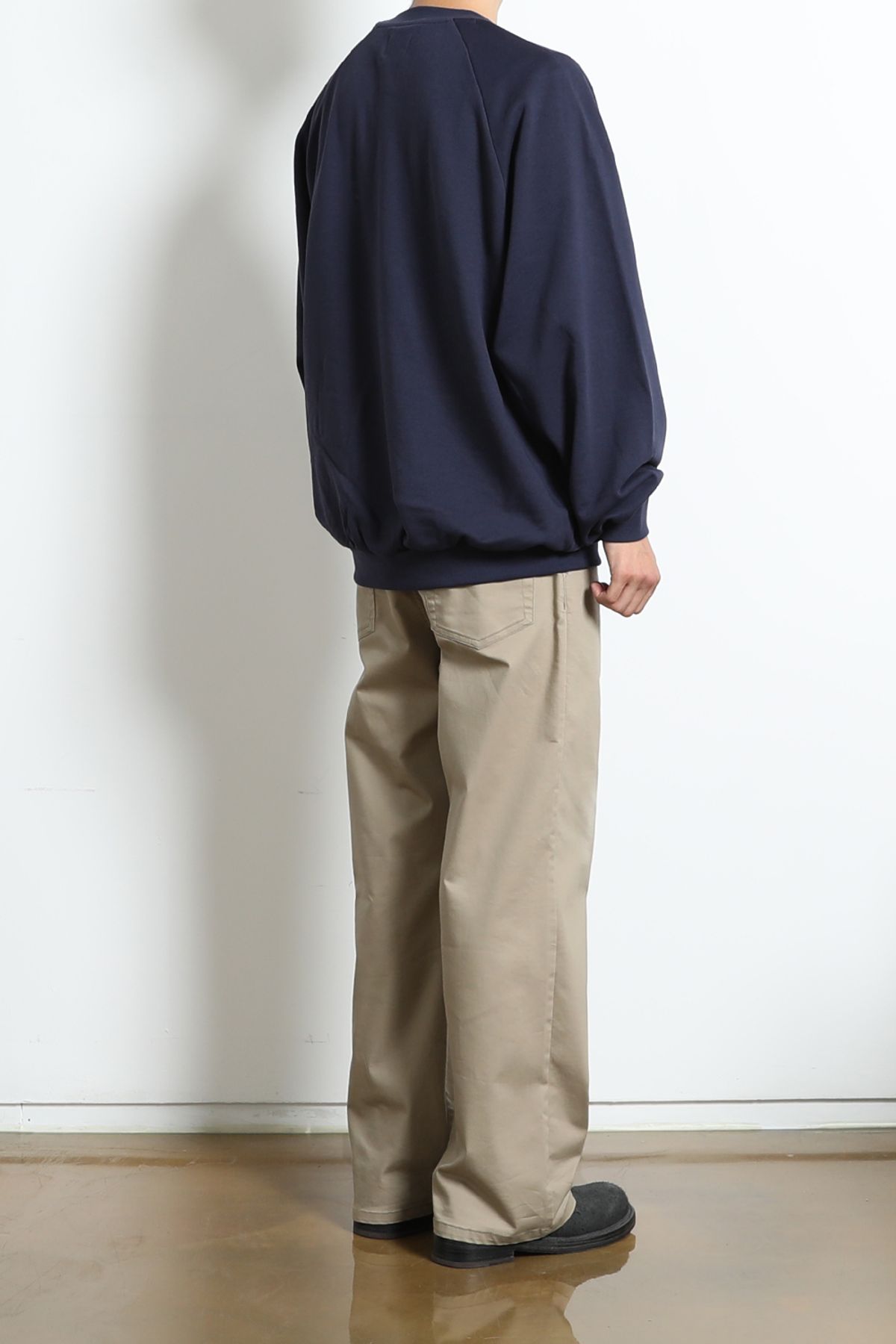 홀리선(HORLISUN) Jameson Graphic Sweatshirt Navy