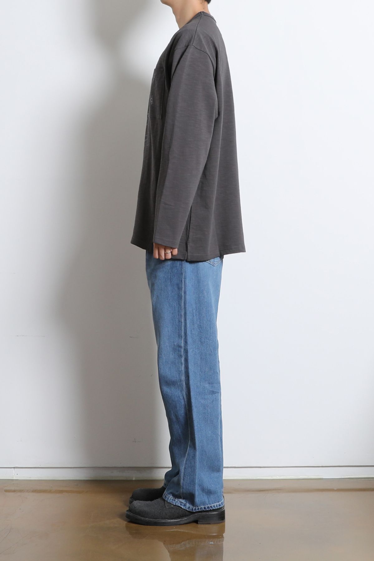 홀리선(HORLISUN) Lawrence Slub Graphic Pocket T-shirt Charcoal