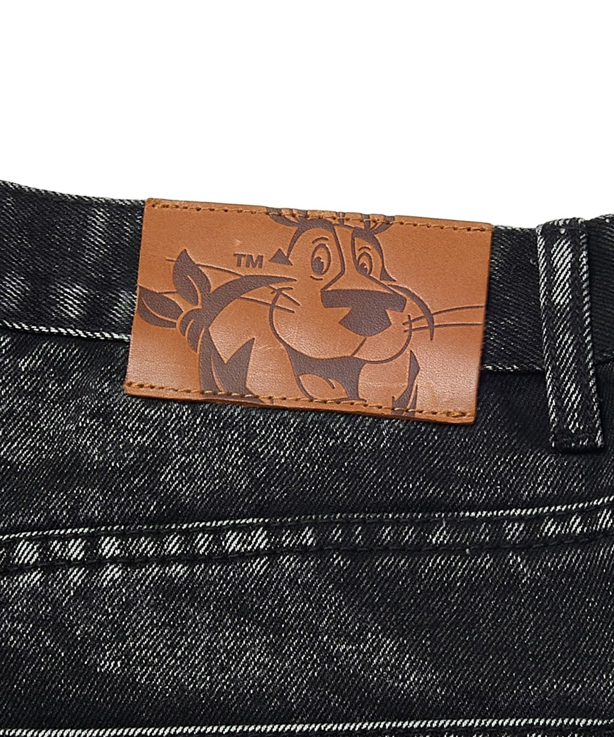 위캔더스(WKNDRS) KELLOGGS TIGER CAMO DENIM PANTS (BLACK)