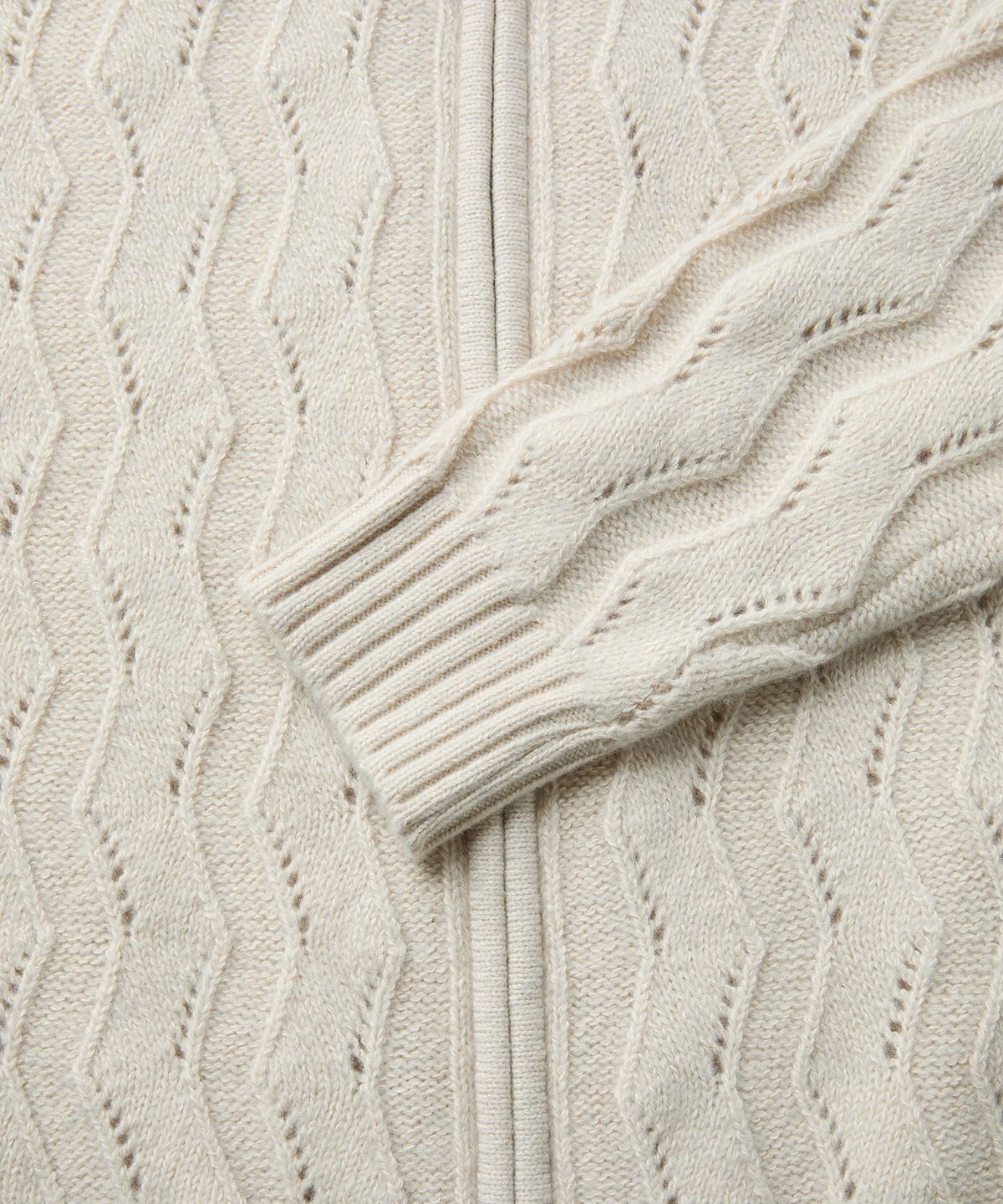 엠엠아이씨(MMIC) WAVY ZIP CARDIGAN (IVORY)
