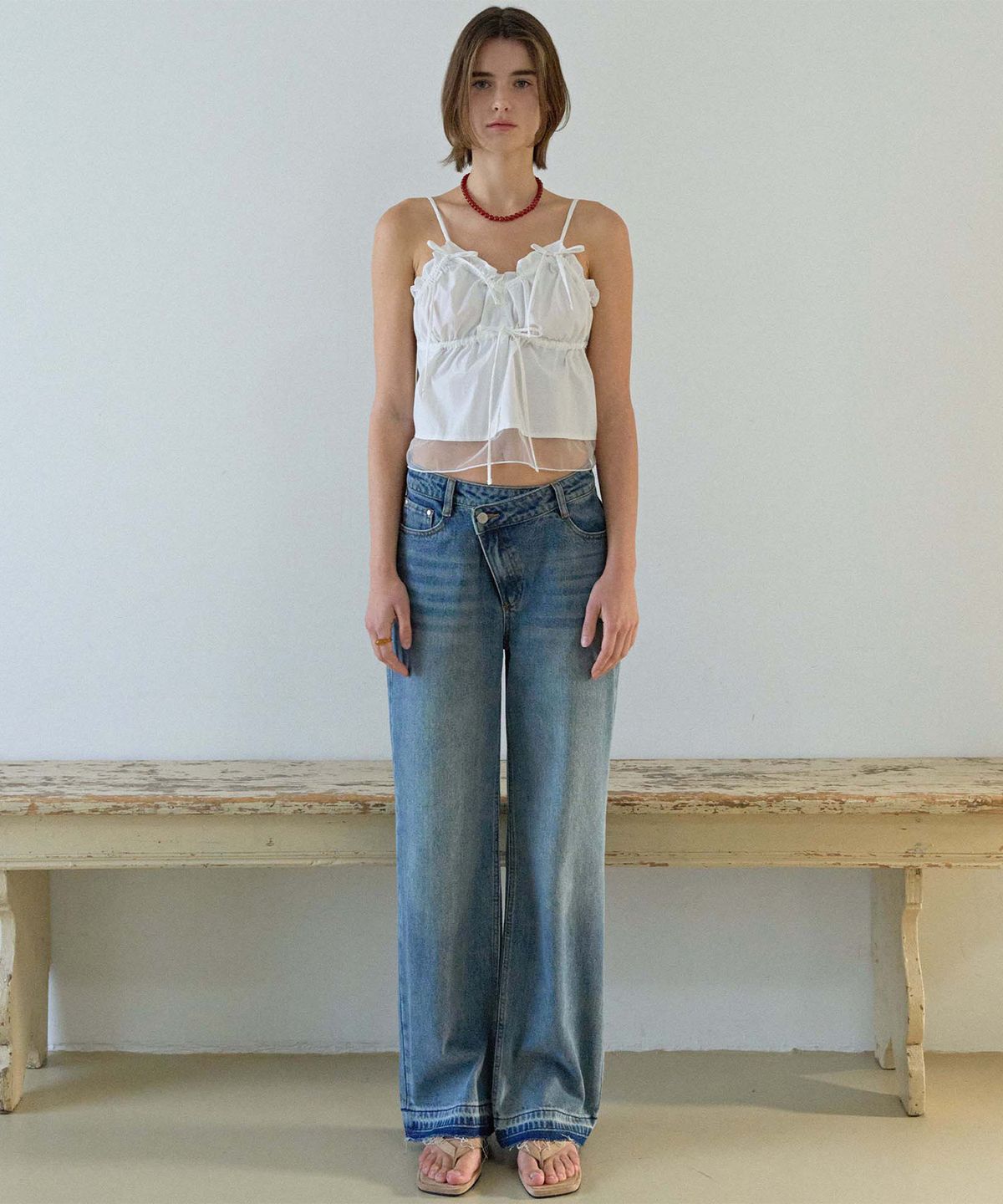 하우스 오브 폰드(HOUSE OF POND) Asymmetric Closing washed Jeans_Blue