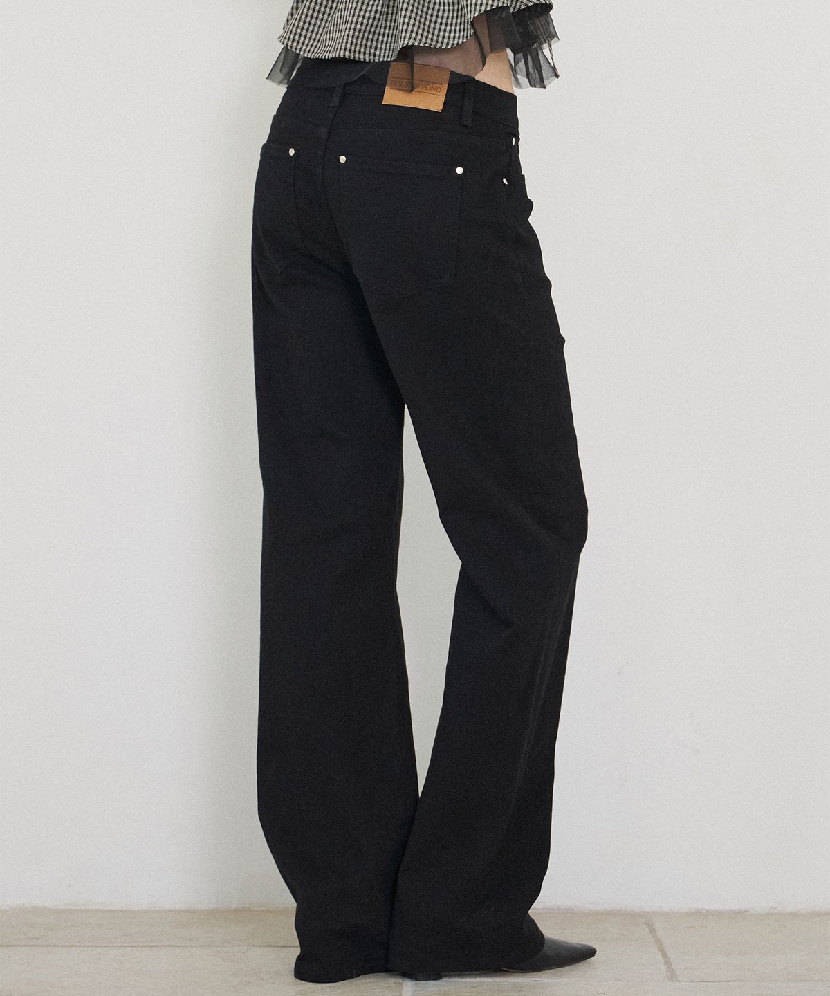 하우스 오브 폰드(HOUSE OF POND) Cigarette Span Colored Denim Jeans_Black