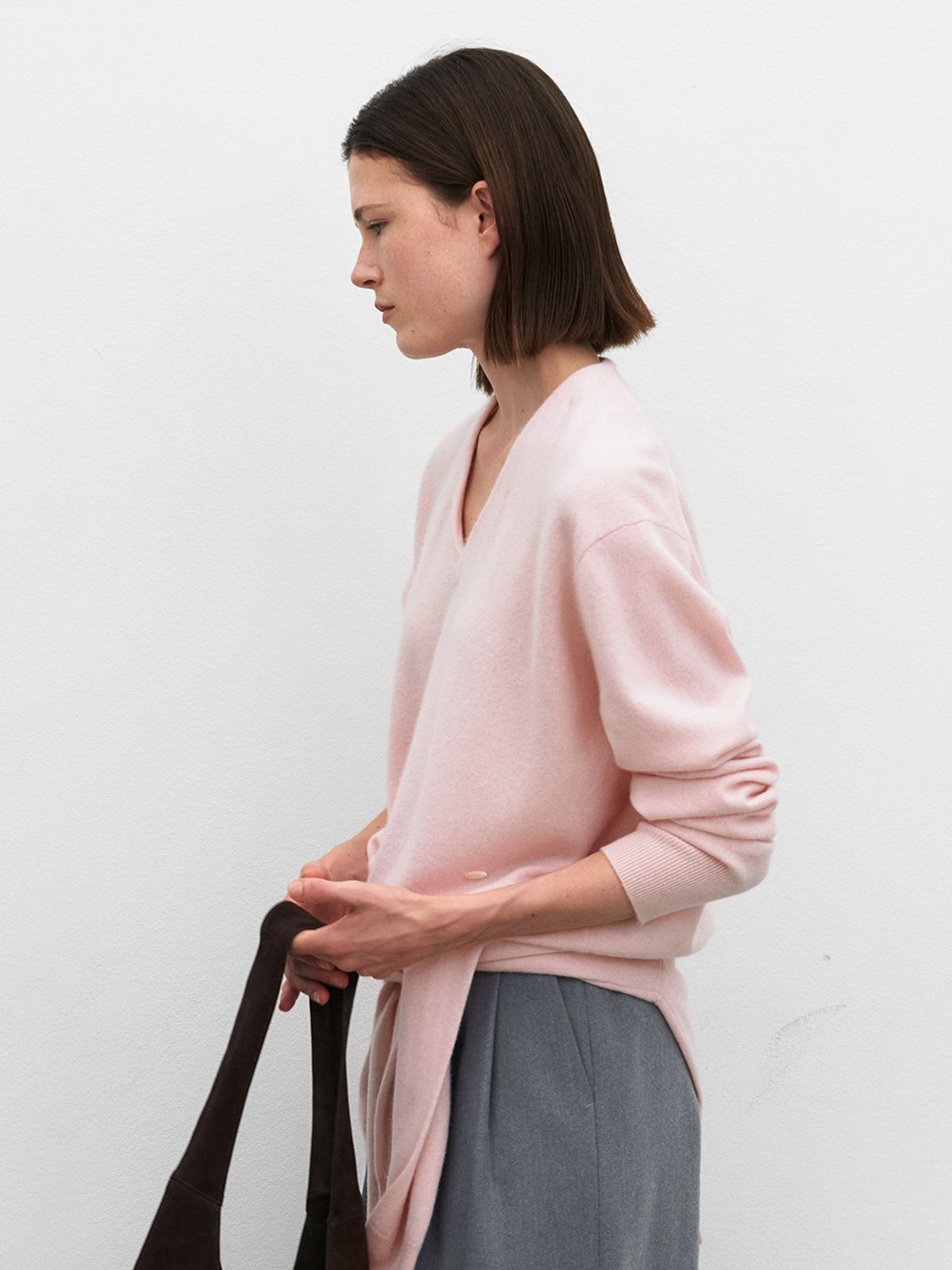 아틀리에 나인(ATELIER NAIN) ESSENTIAL CASHMERE DEEP V-NECK KNIT(T-7125) L/PINK