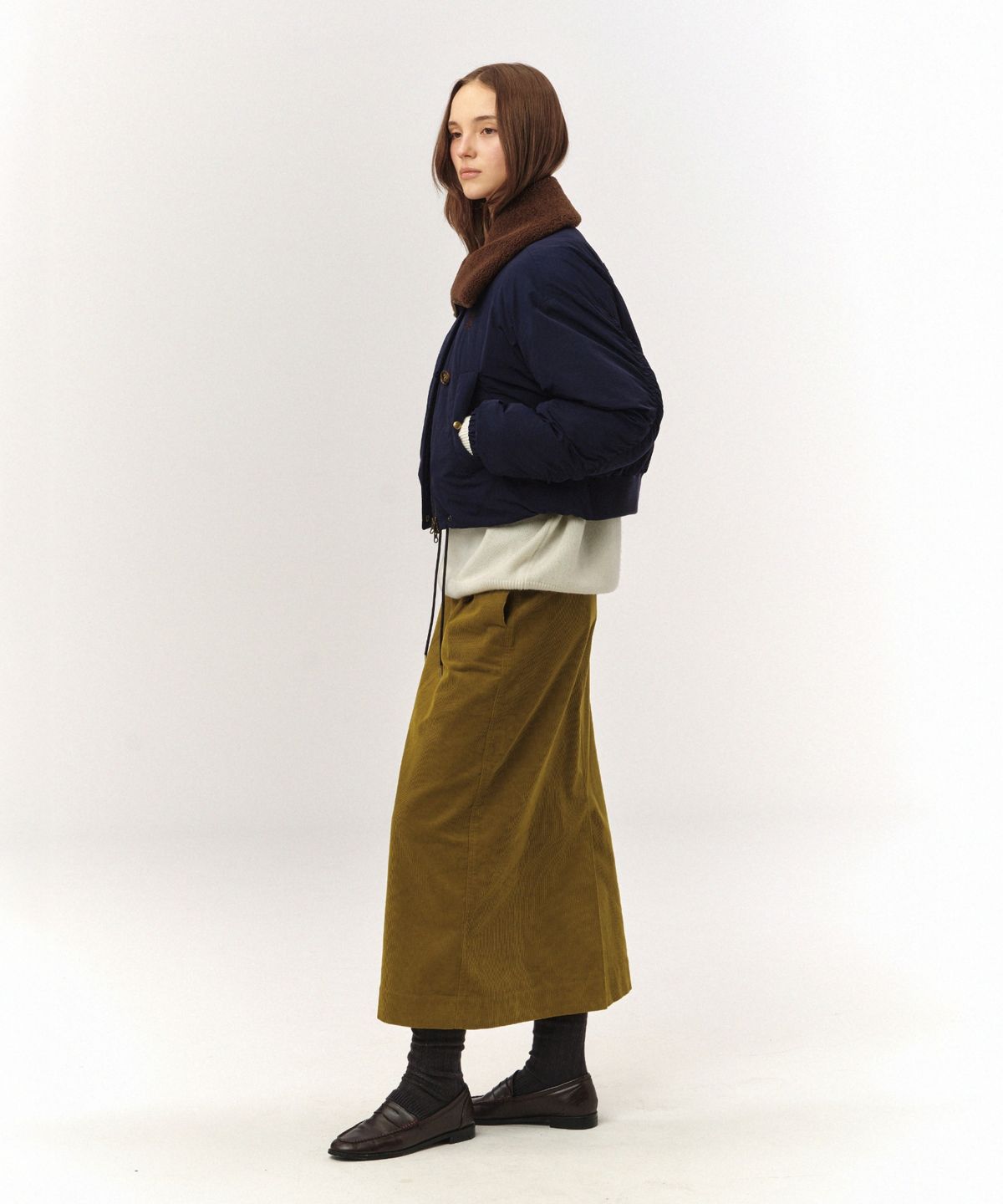 세터(SATUR) (W) 코듀로이 롱 스커트 올리브 그린