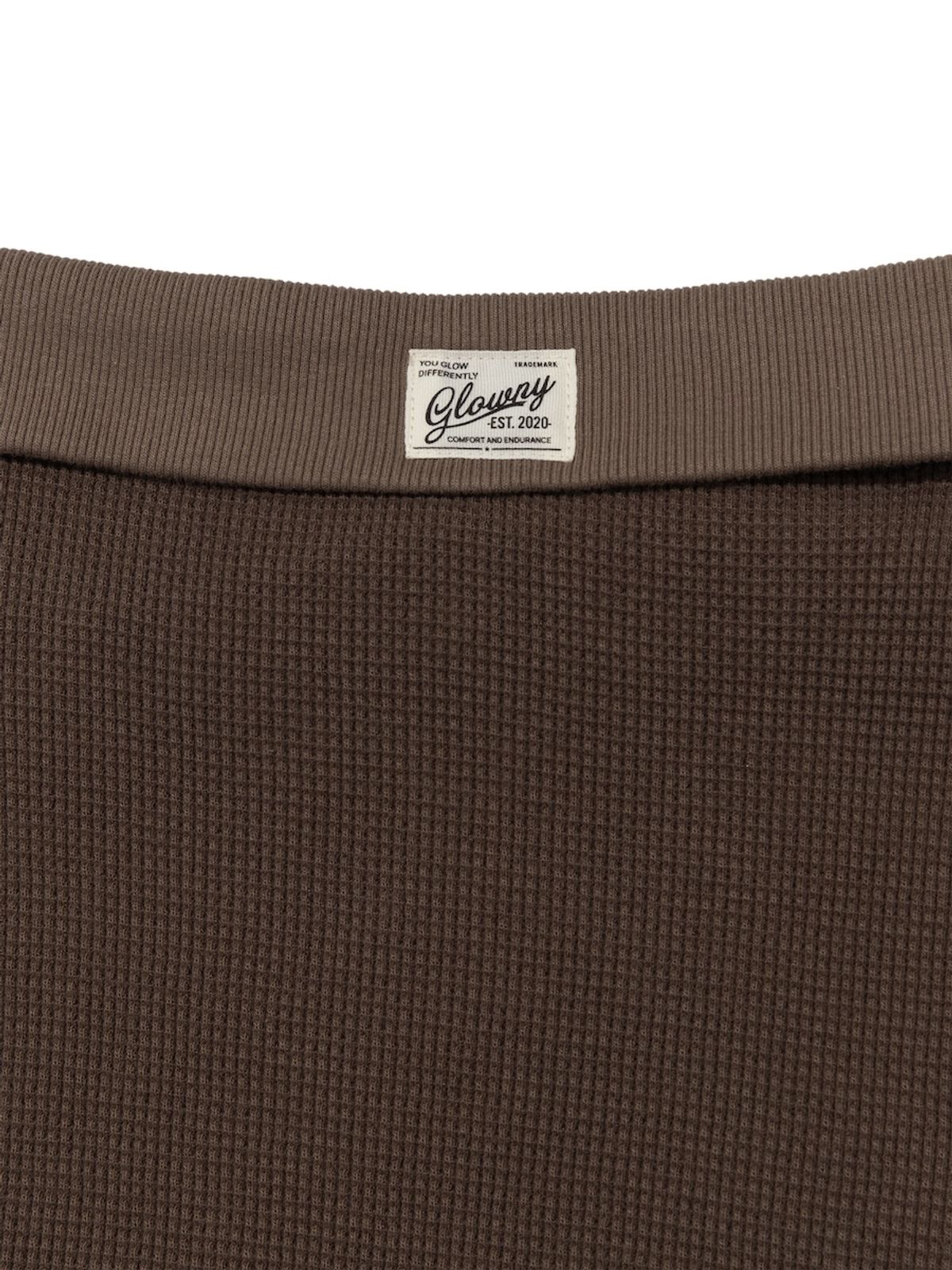 글로니(GLOWNY) DEMI CUTOUT LONG SLEEVE (BROWN)
