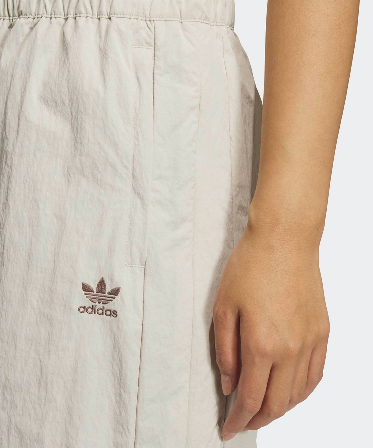 아디다스(ADIDAS) 커브드 팬츠 - 라이트베이지 / KS3325