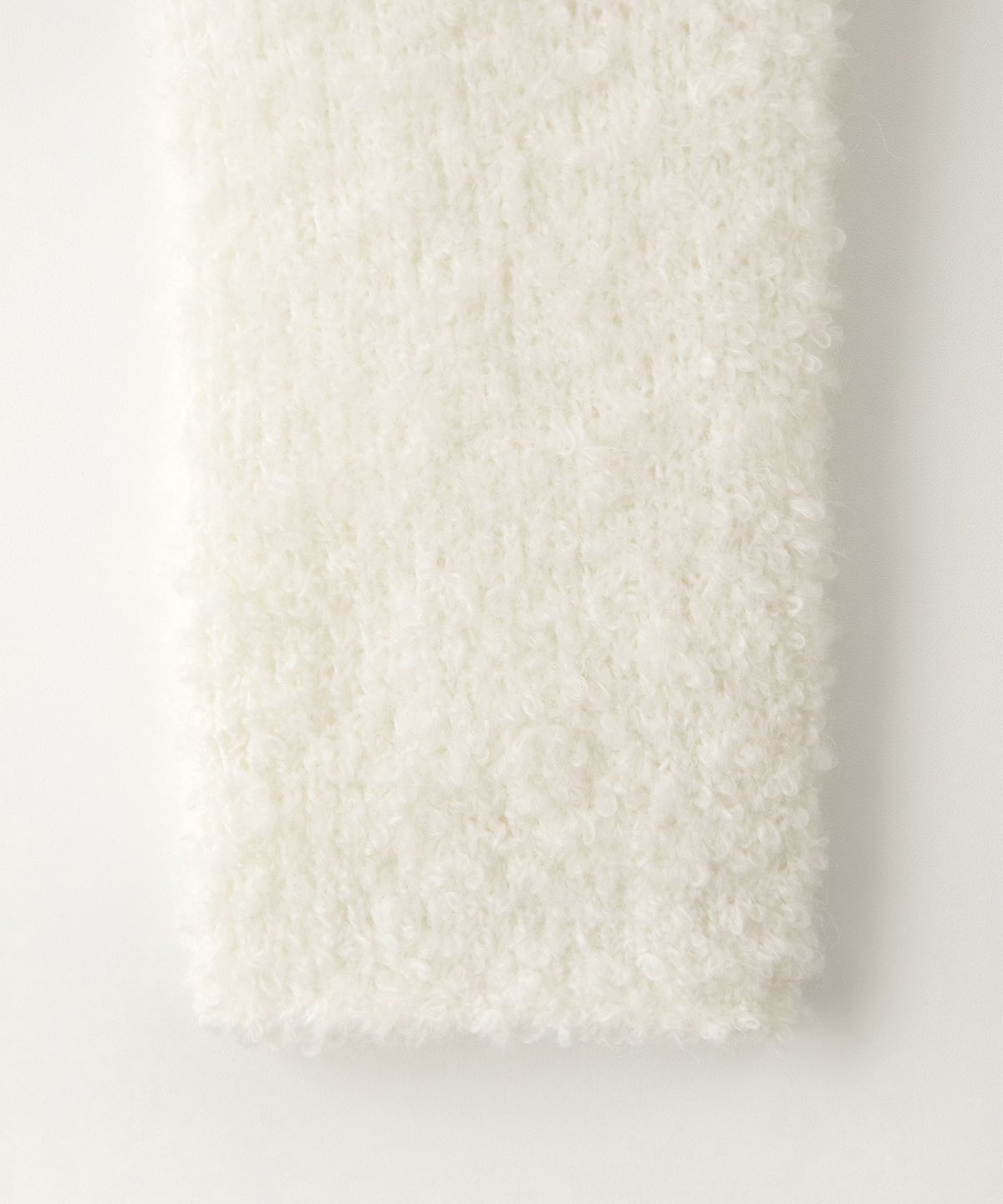썸웨어버터(SOMEWHEREBUTTER) Boucle Long Sleeve Knit - Ivory