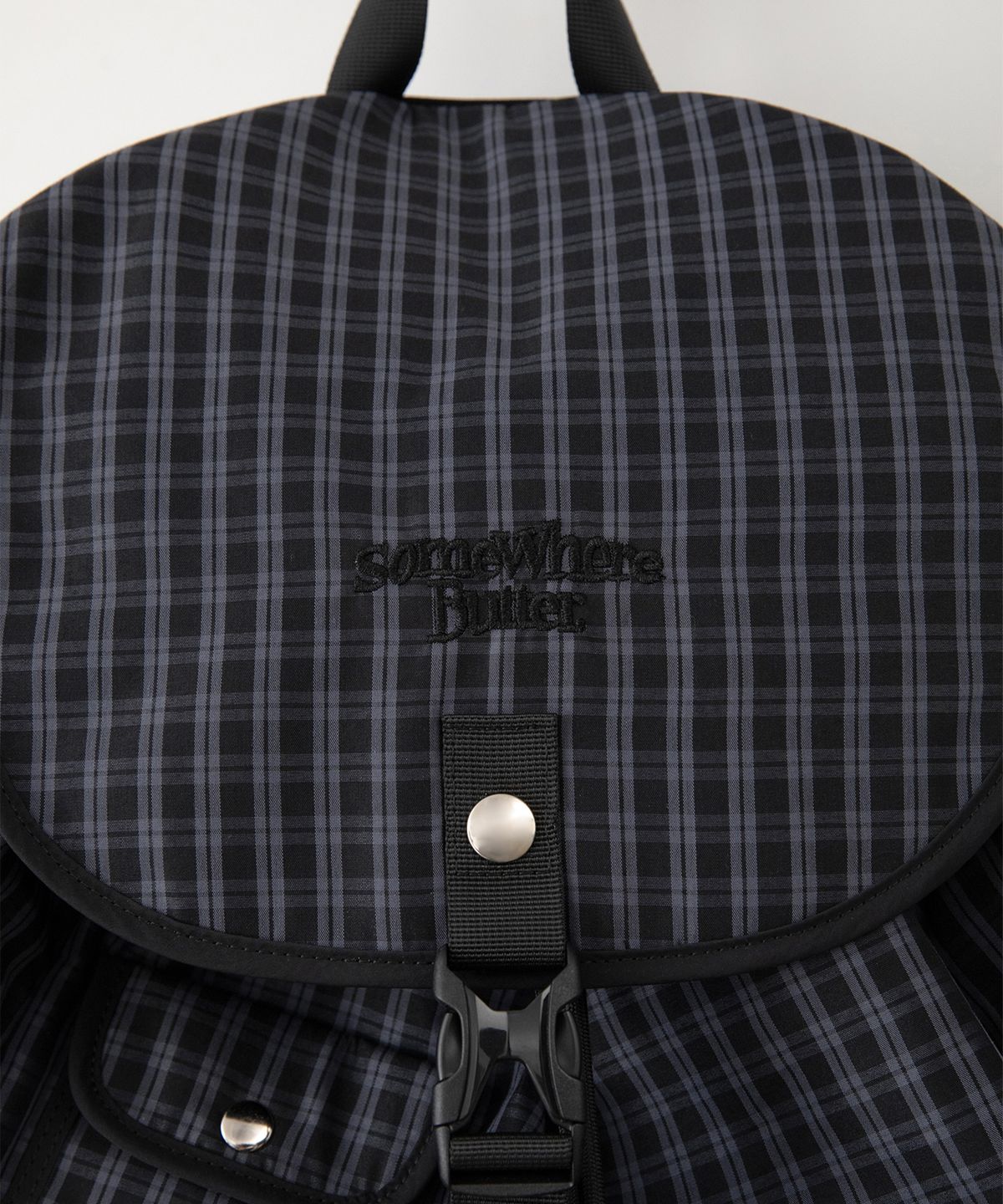 썸웨어버터(SOMEWHEREBUTTER) Check PP Backpack - Charcoal