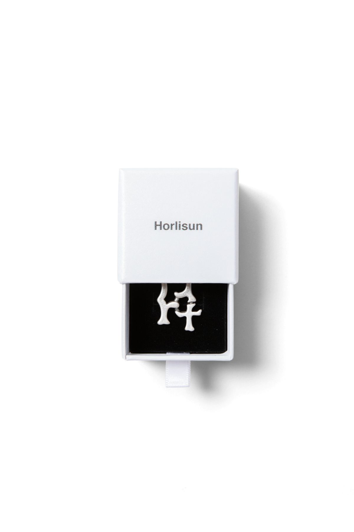 홀리선(HORLISUN) Crest Logo Brooch Silver Gray