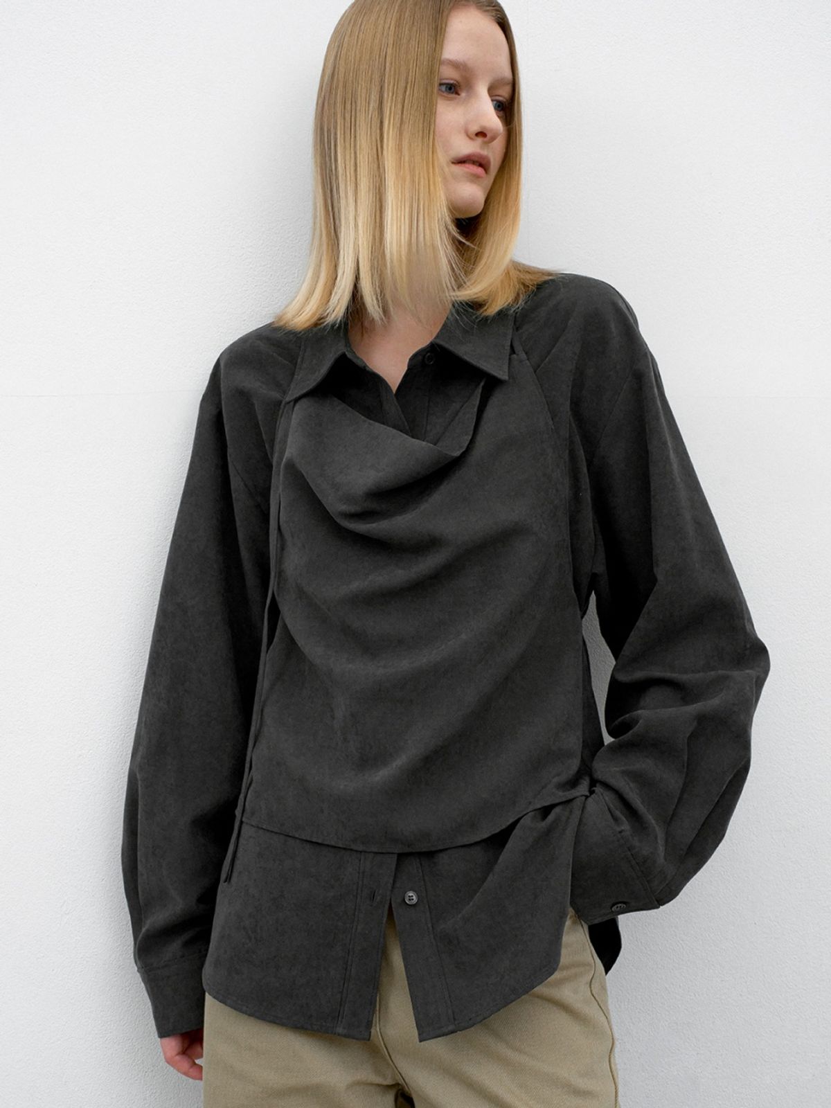 아틀리에 나인(ATELIER NAIN) HALTER SLEEVELESS LAYERED BLOUSE(BL-4376)