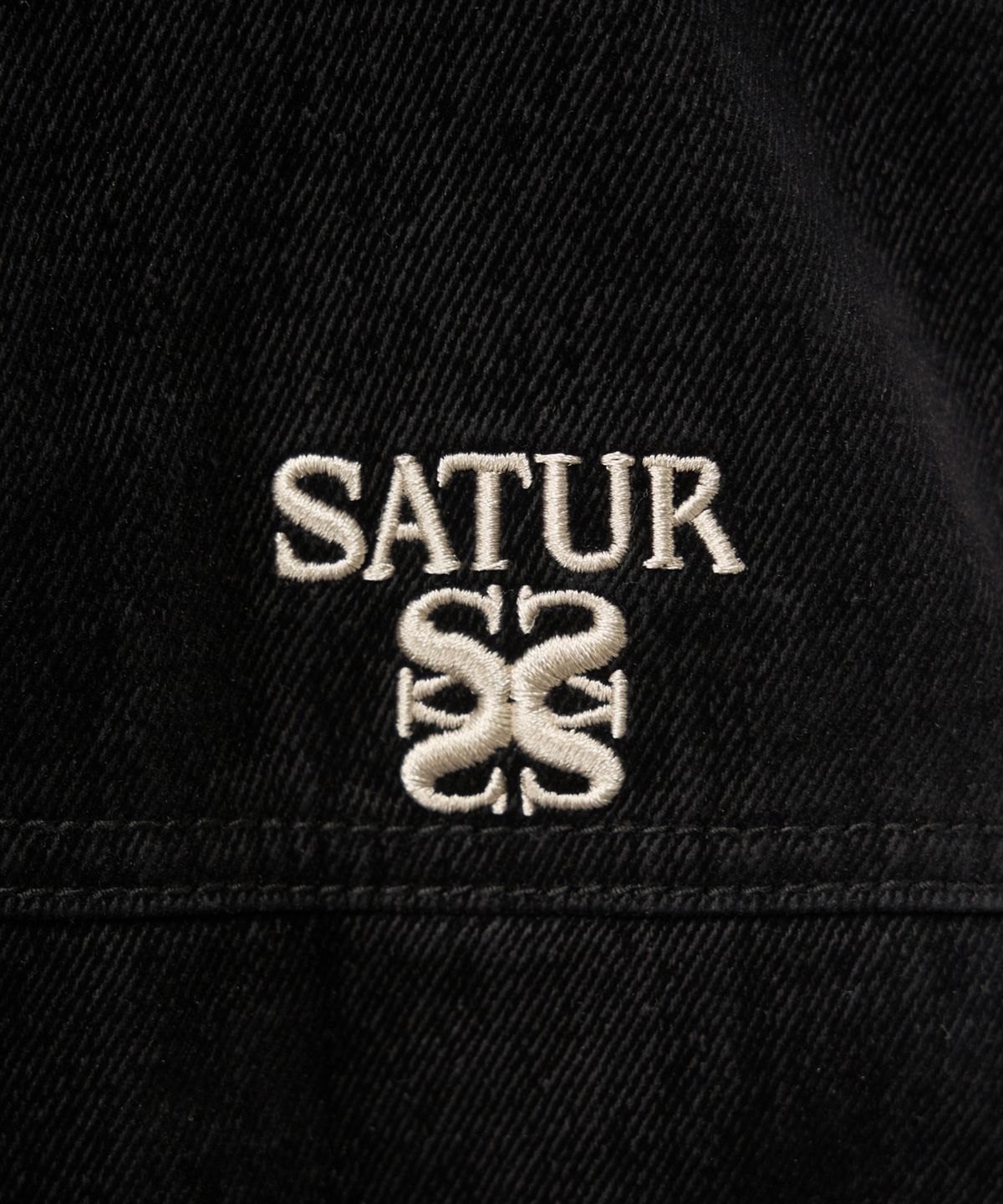 세터(SATUR) 벨벳 데님 패디드 후드 집업 블랙