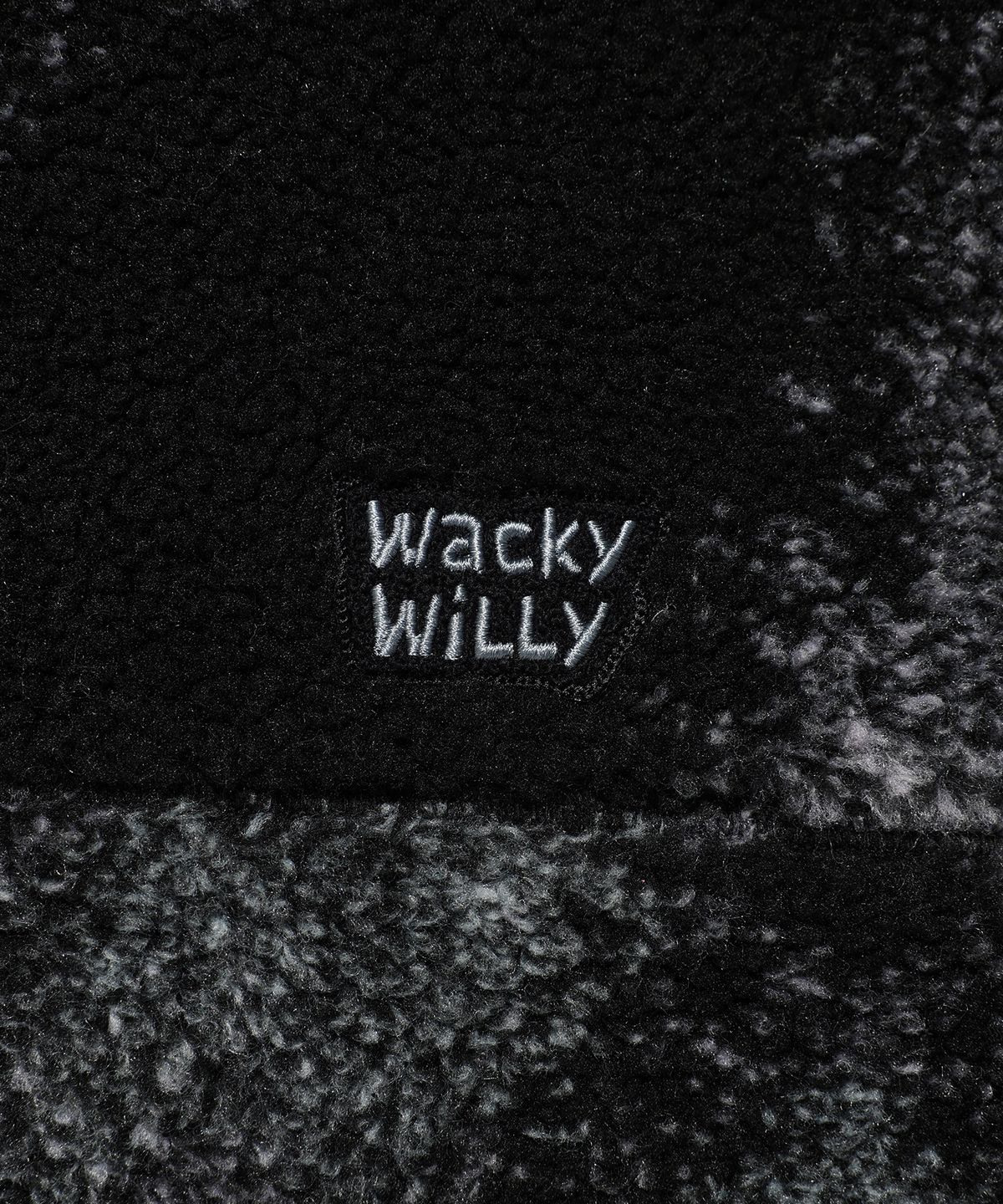 와키윌리(WACKY WILLY) 플리스 패턴 후드 점퍼 블랙