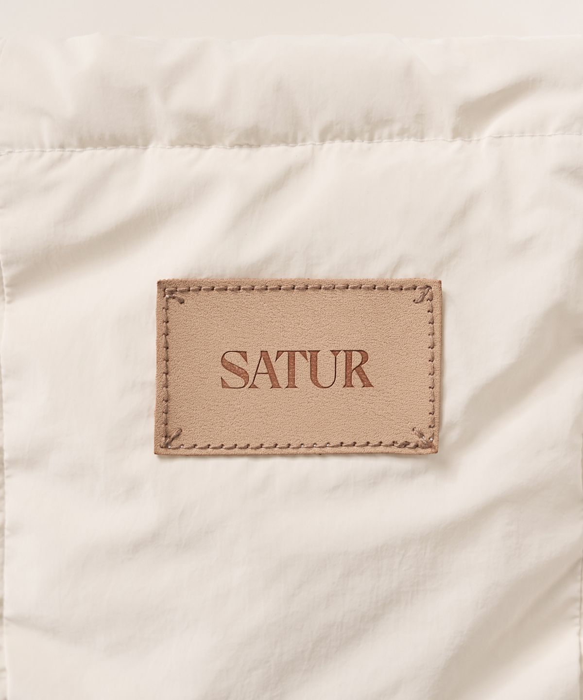 세터(SATUR) (W) 오르타 후드 패딩 베스트 크림