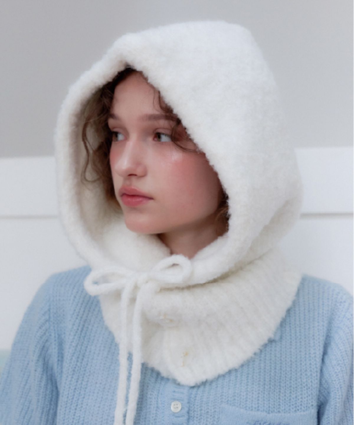 래니래니(RENNYRENNIE) FLUFFY PUPPY BALACLAVA - 플러피 퍼피 바라클라바 [SNOW WHITE_B001SW]