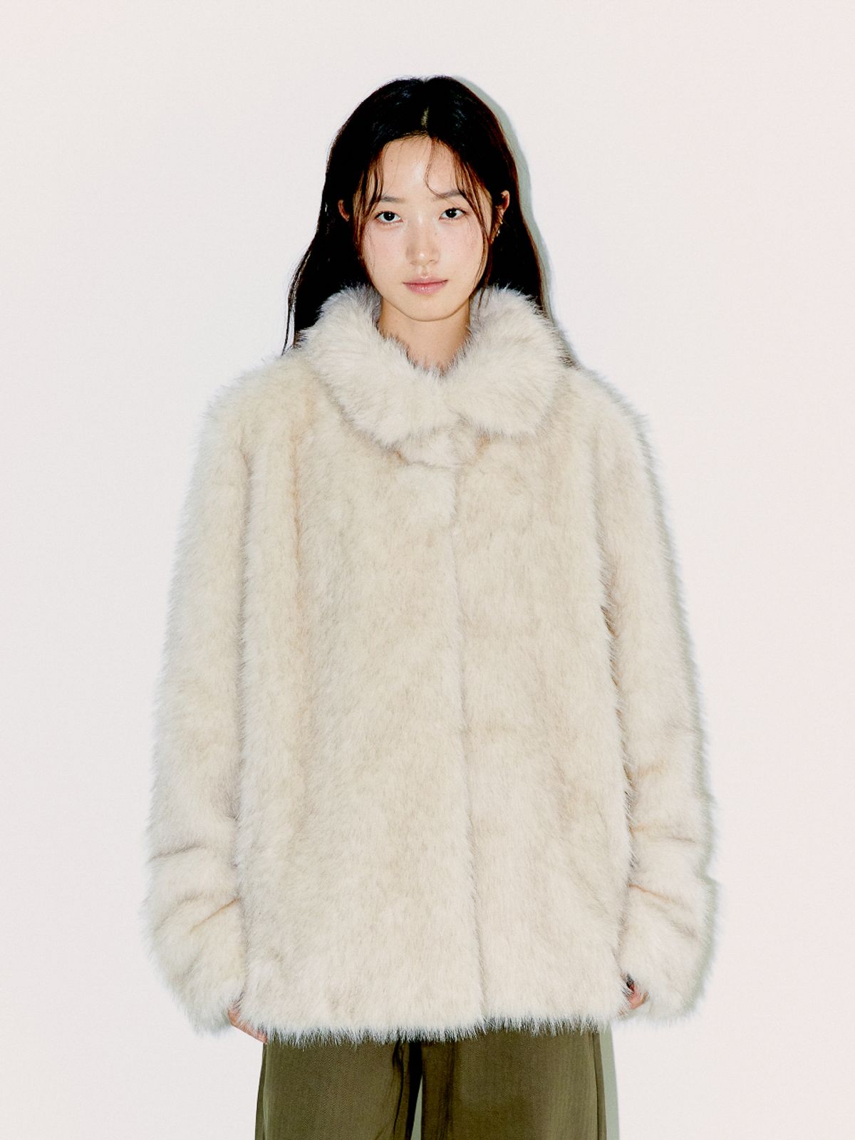 오피쉬(OAFISH) FLUFFY MIX FUR JACKET, BEIGE