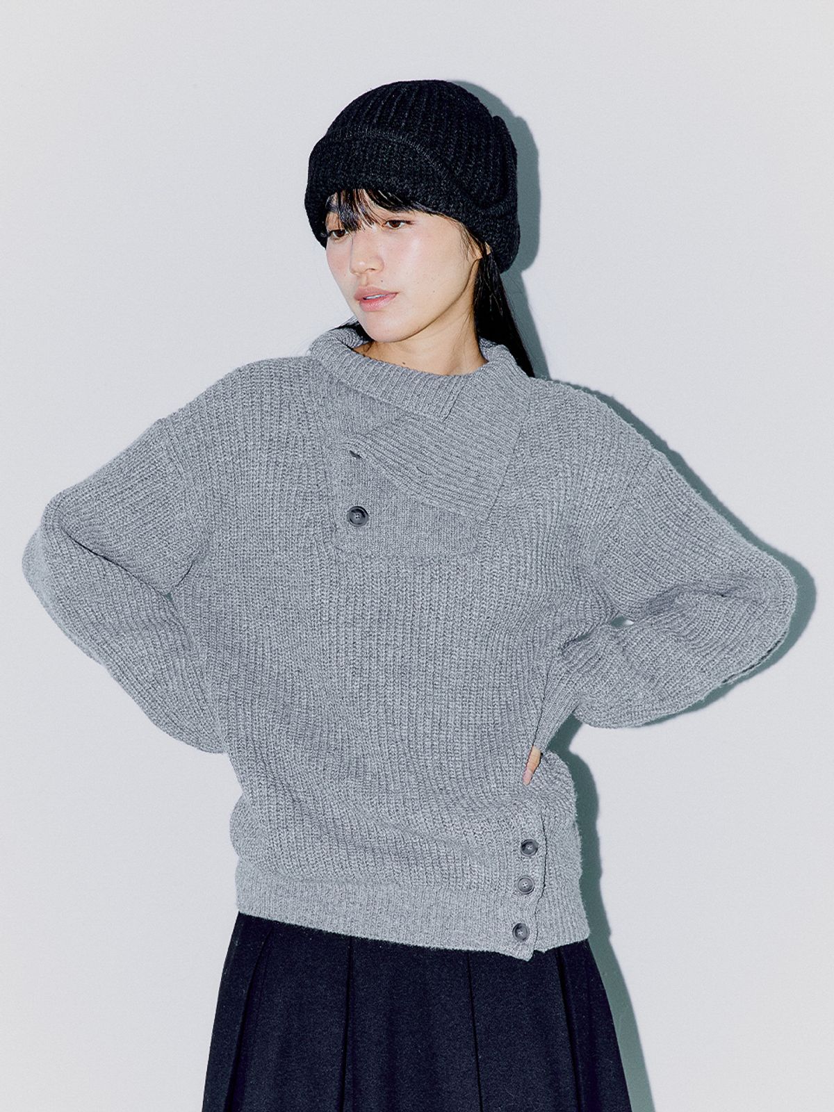 오피쉬(OAFISH) ASYMMETRIC TURTLENECK KNIT, MELANGE