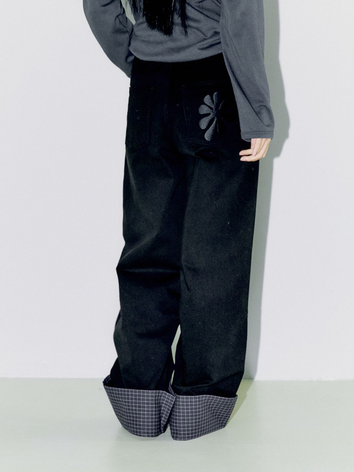 오피쉬(OAFISH) CHECK ROLL UP COTTON PANTS, BLACK