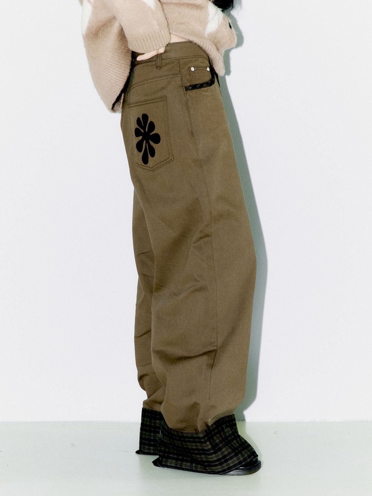 오피쉬(OAFISH) CHECK ROLL UP COTTON PANTS, BROWN