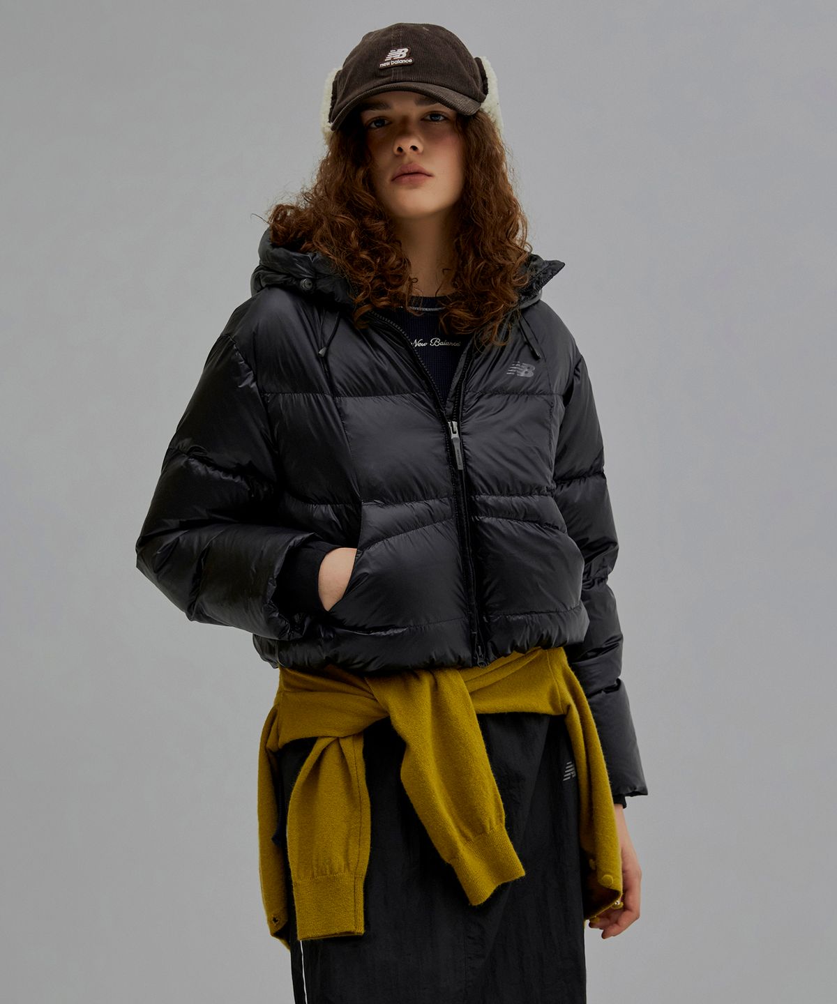 뉴발란스(NEW BALANCE) NBNPF4W072 / WOMEN 플라잉 후드형 숏다운 (G/BLACK)