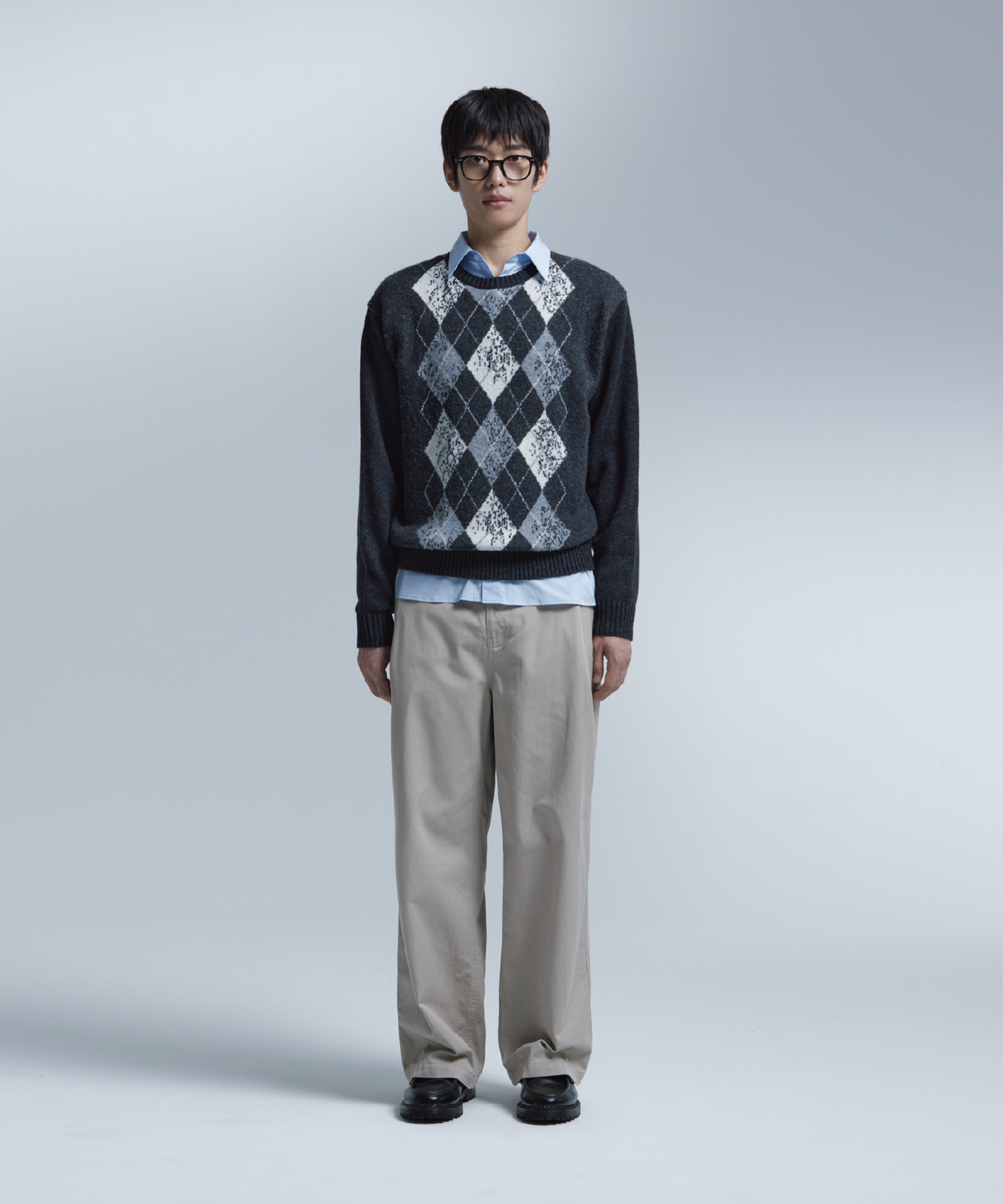 넌블랭크(NONBLANK) 아가일 패턴 크루넥 니트_DARK GREY