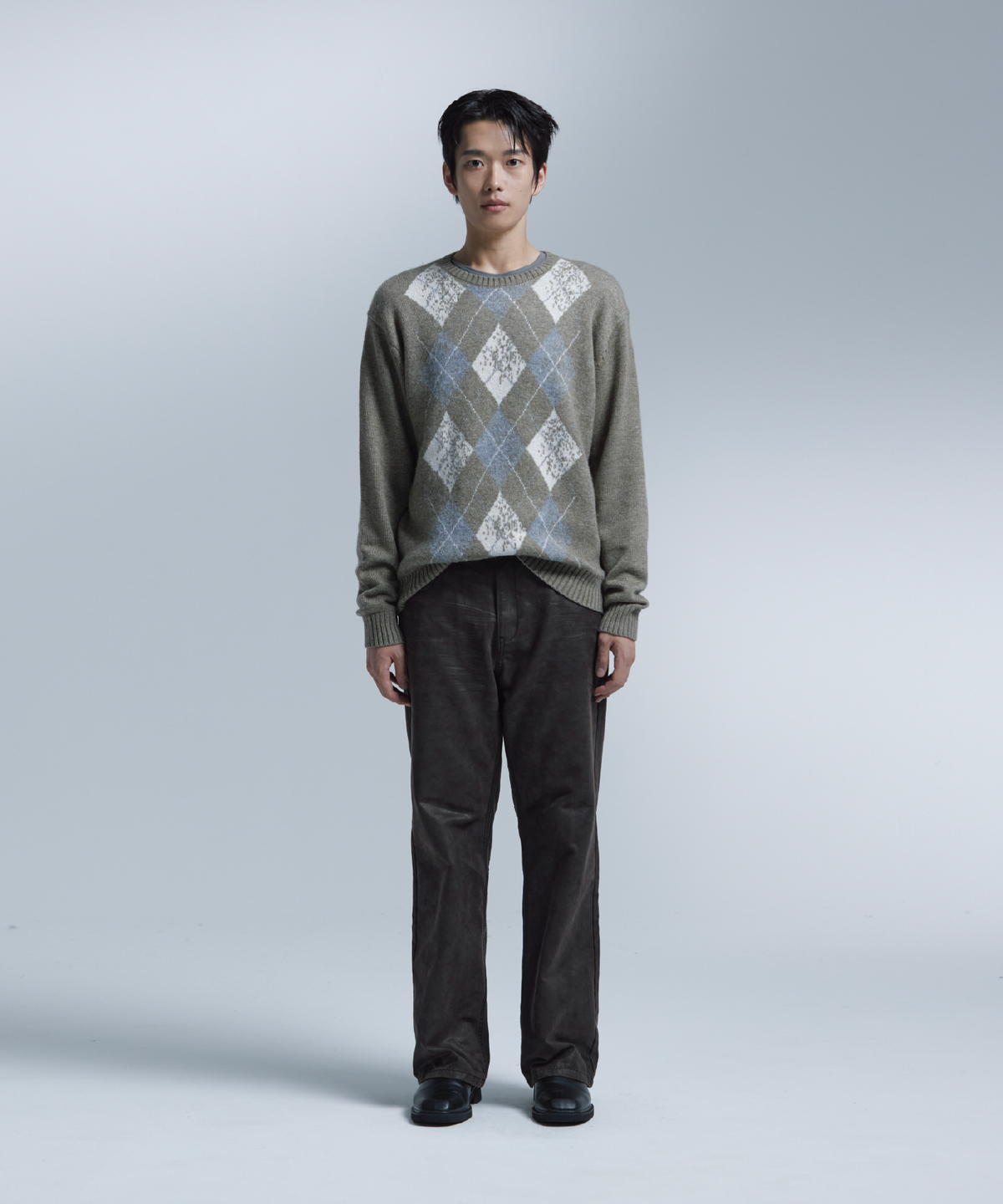 넌블랭크(NONBLANK) 아가일 패턴 크루넥 니트_KHAKI