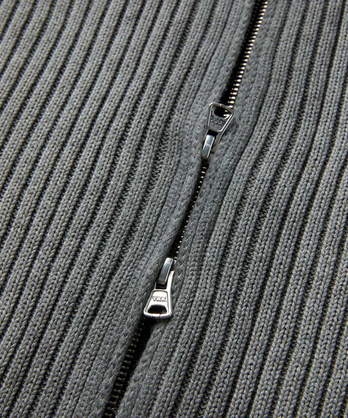 엠엠아이씨(MMIC) MUSK ZIP-UP KNIT (BLACK)