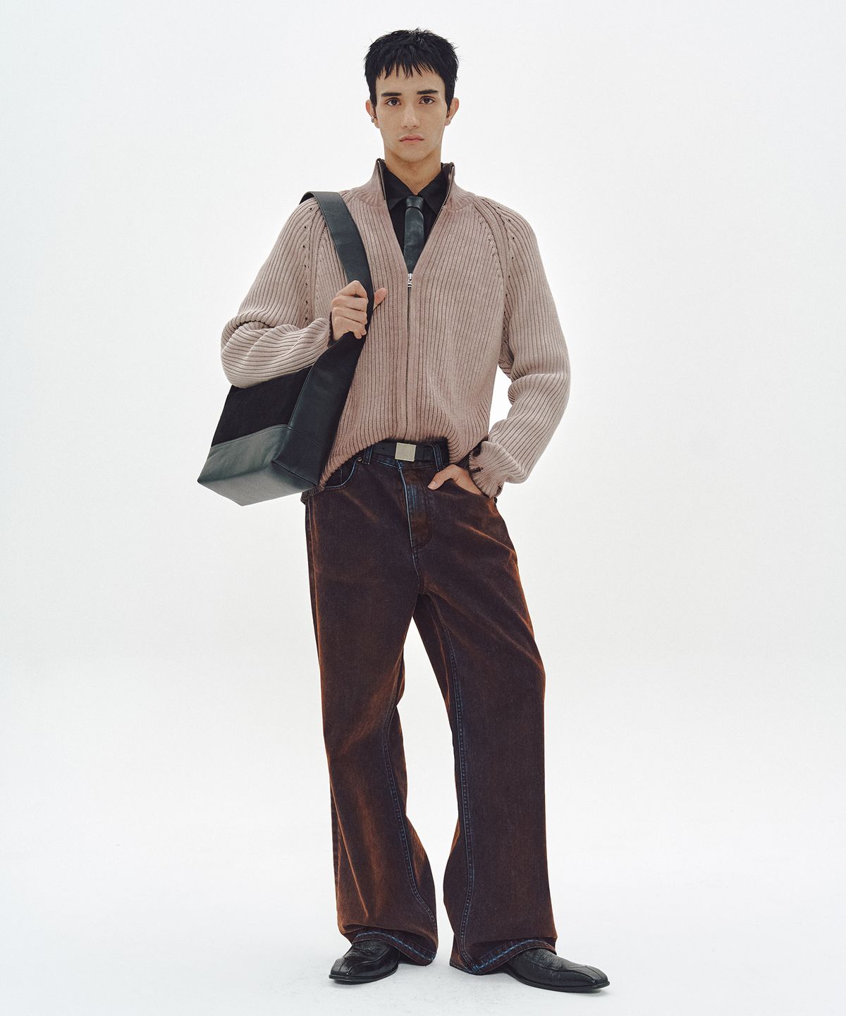 엠엠아이씨(MMIC) MUSK ZIP-UP KNIT (BROWN)