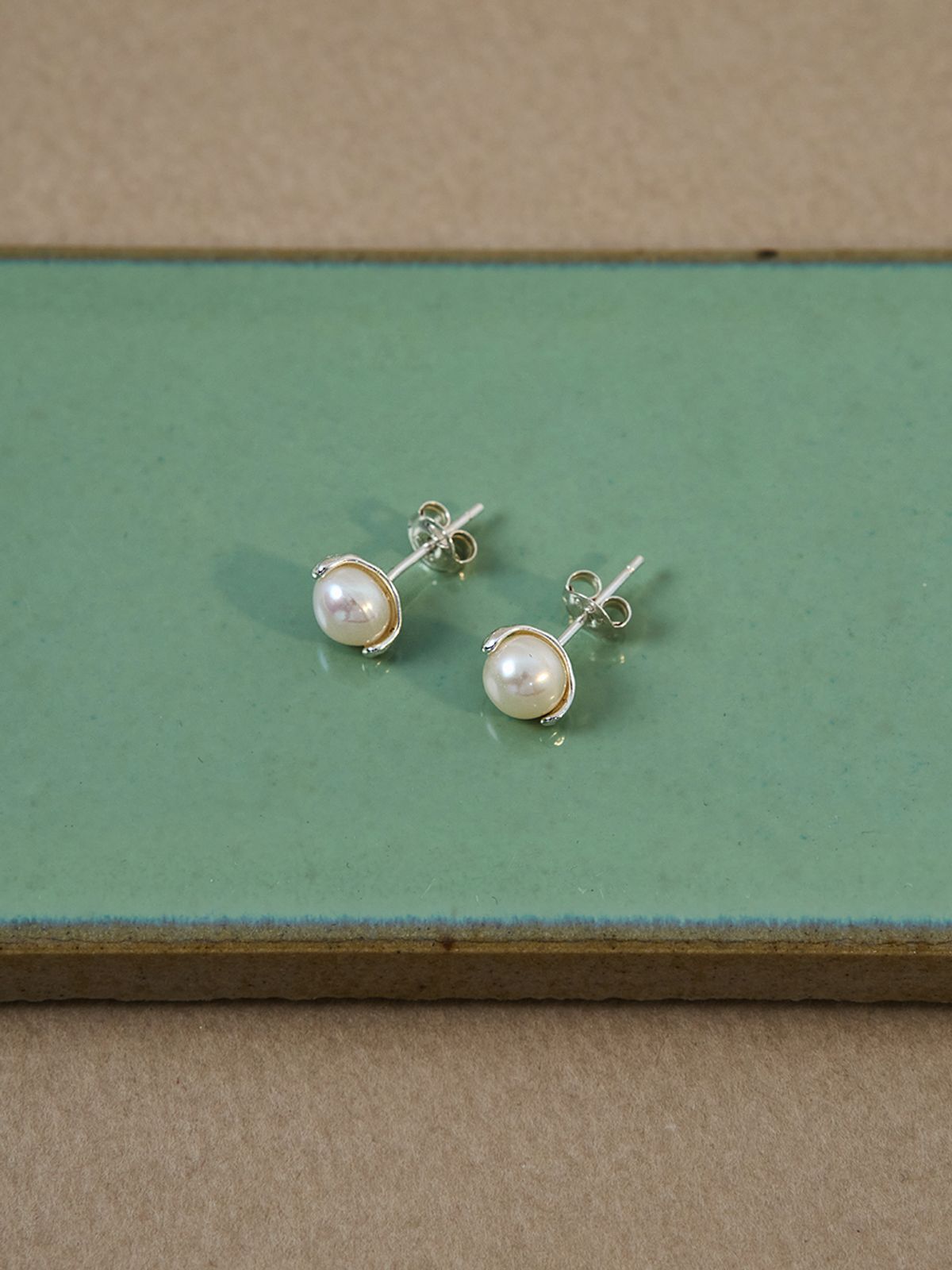 헤이(HEI) [sv925] petite pearl studs earring