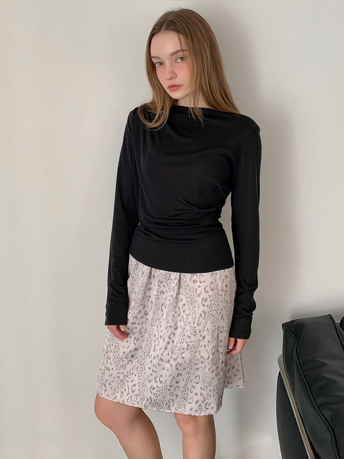 바스카라(VASCARA) Leopard Mix Midi Skirt