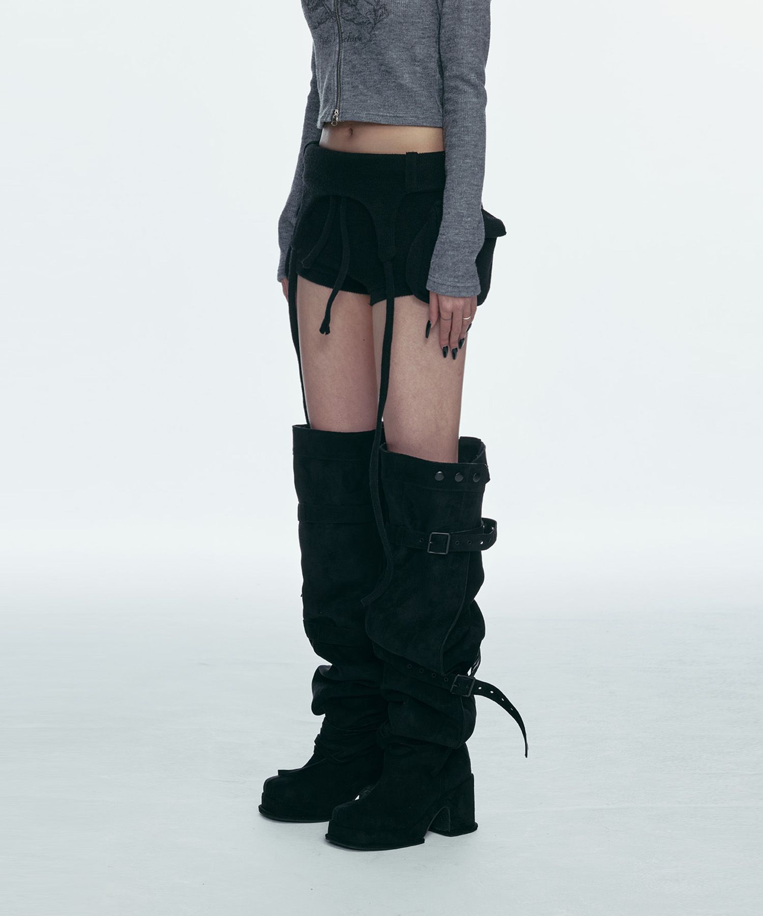 길라아카이브(GILAARCHIVE) BOLD LOGO POCKET KNIT SHORTS_BLACK