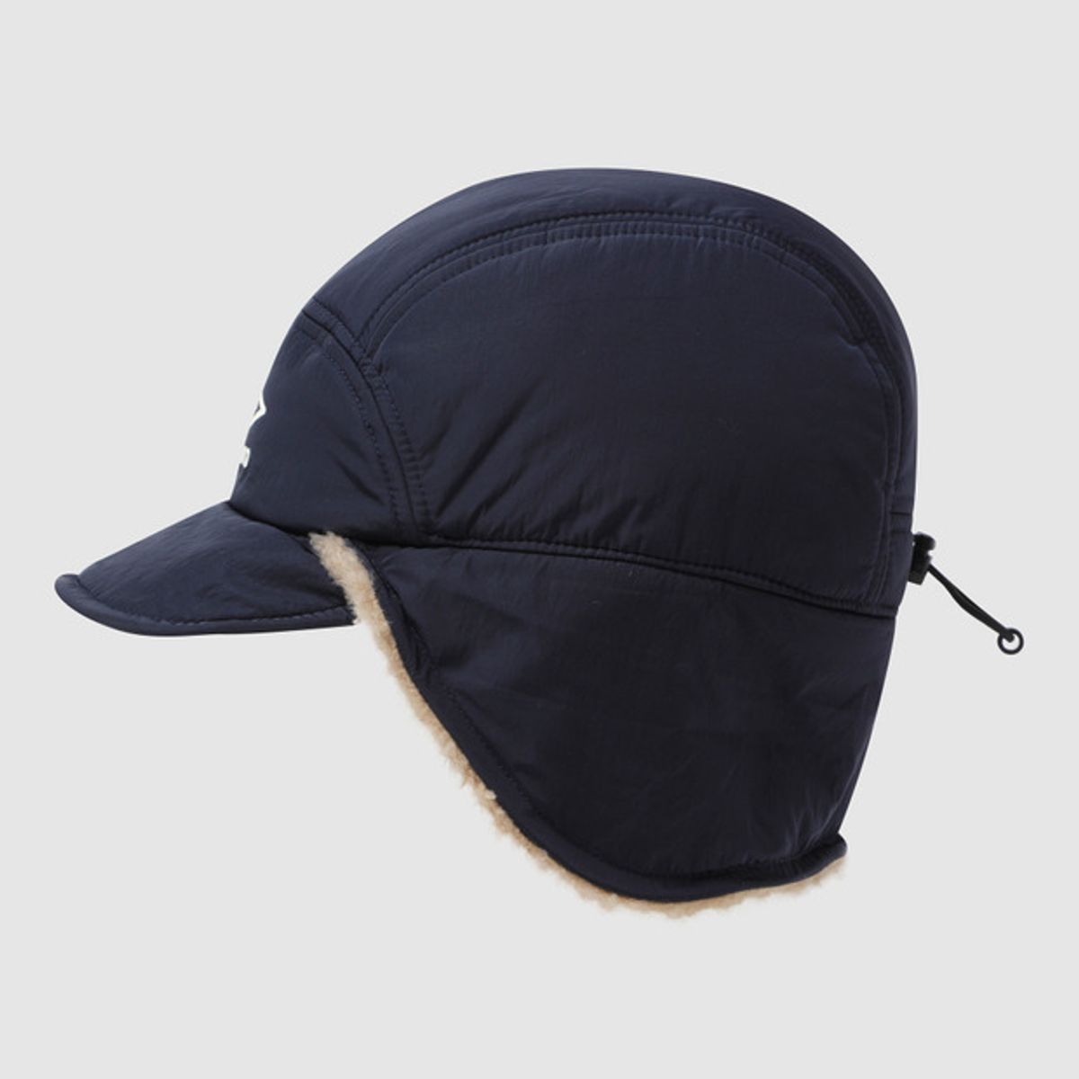 엄브로(UMBRO) 숏 이어플랩 캡 네이비 UQ423CCPO3