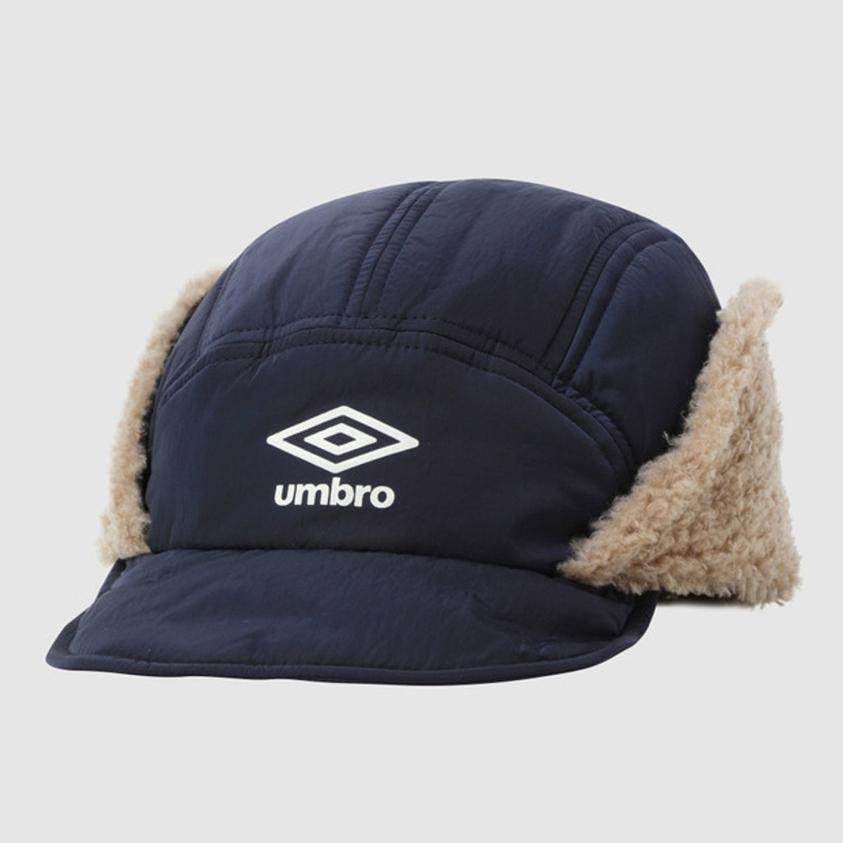 엄브로(UMBRO) 숏 이어플랩 캡 네이비 UQ423CCPO3