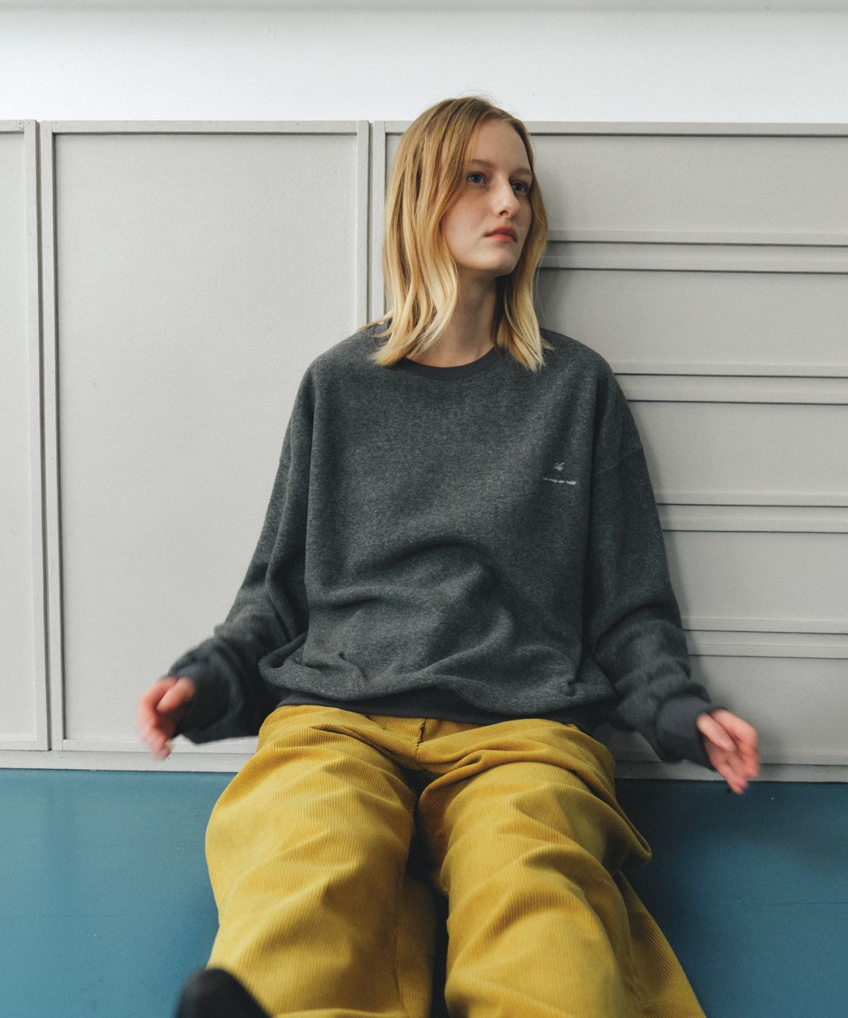 앤테(AENTE) LOOSE FIT TERRY SWEATSHIRT- GREY