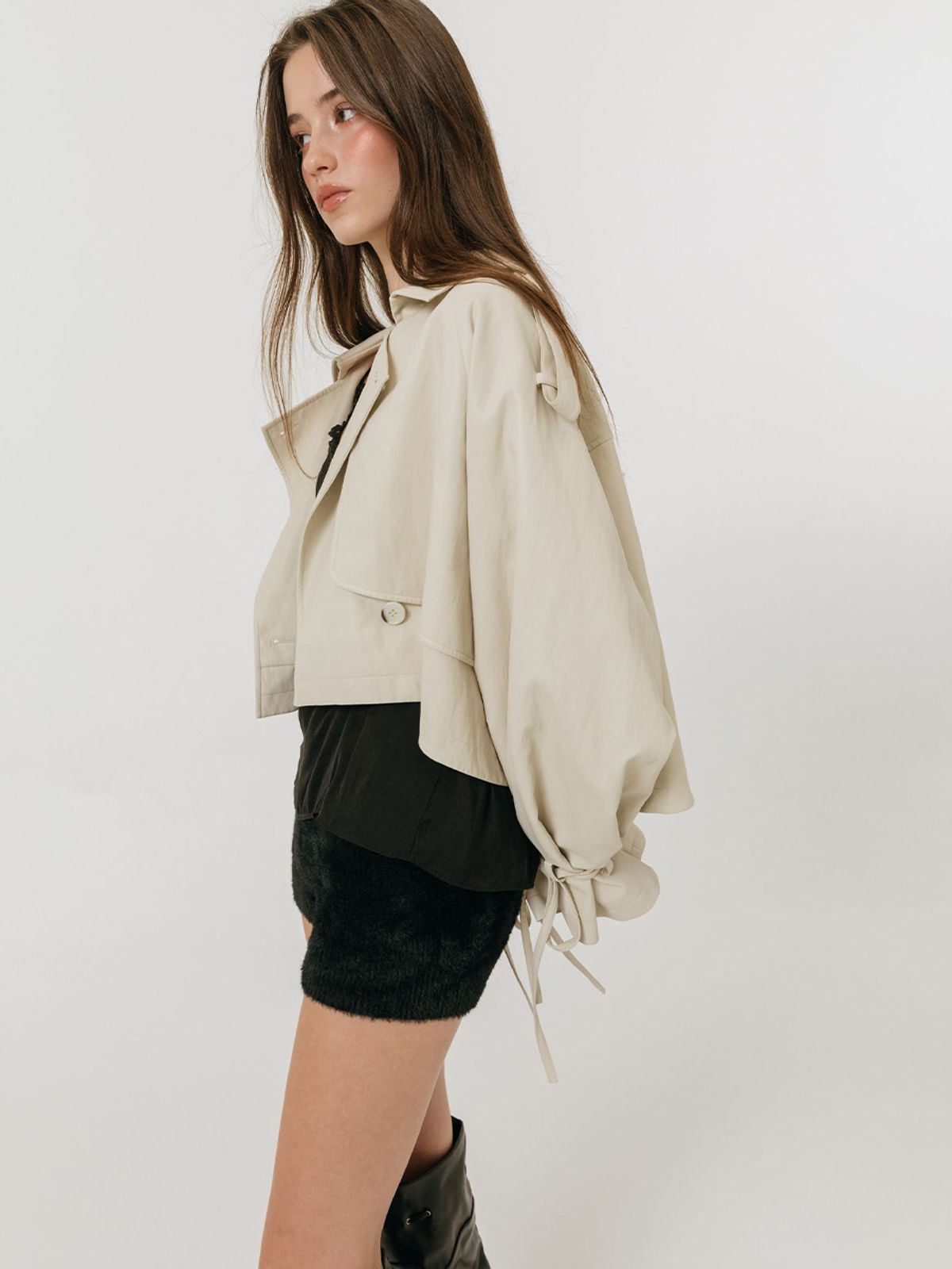 모이페어(MOIFAIRE) LEATHER STRAP TRENCH JACKET / IVORY