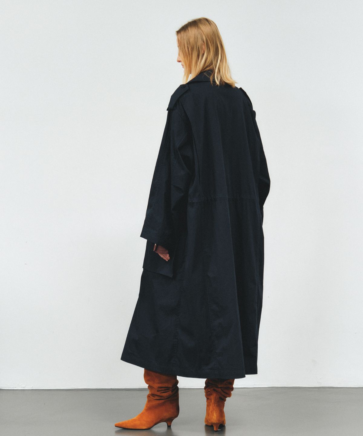 앤테(AENTE) HOODED OVERSIZED TRENCH COAT - NAVY