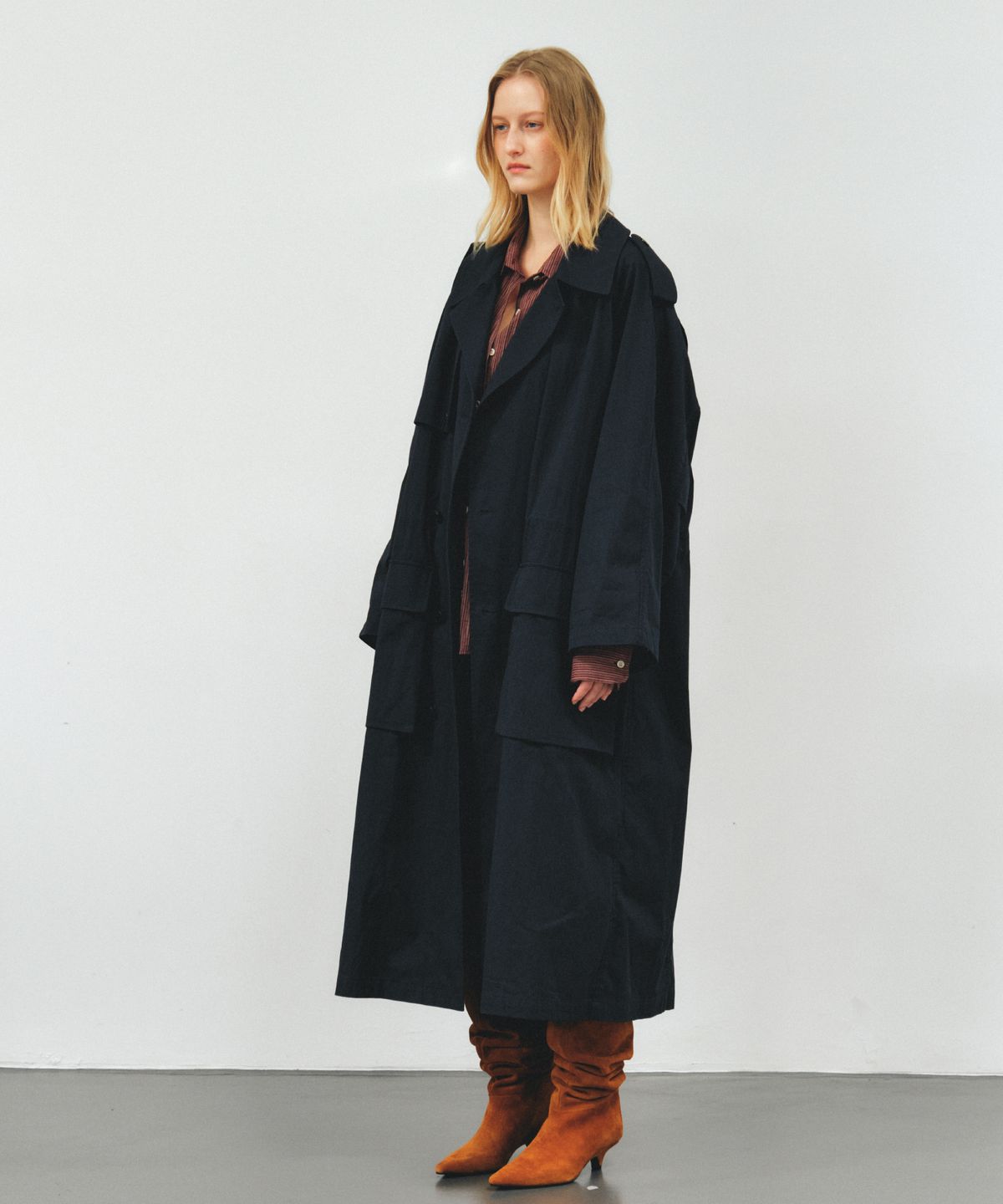 앤테(AENTE) HOODED OVERSIZED TRENCH COAT - NAVY