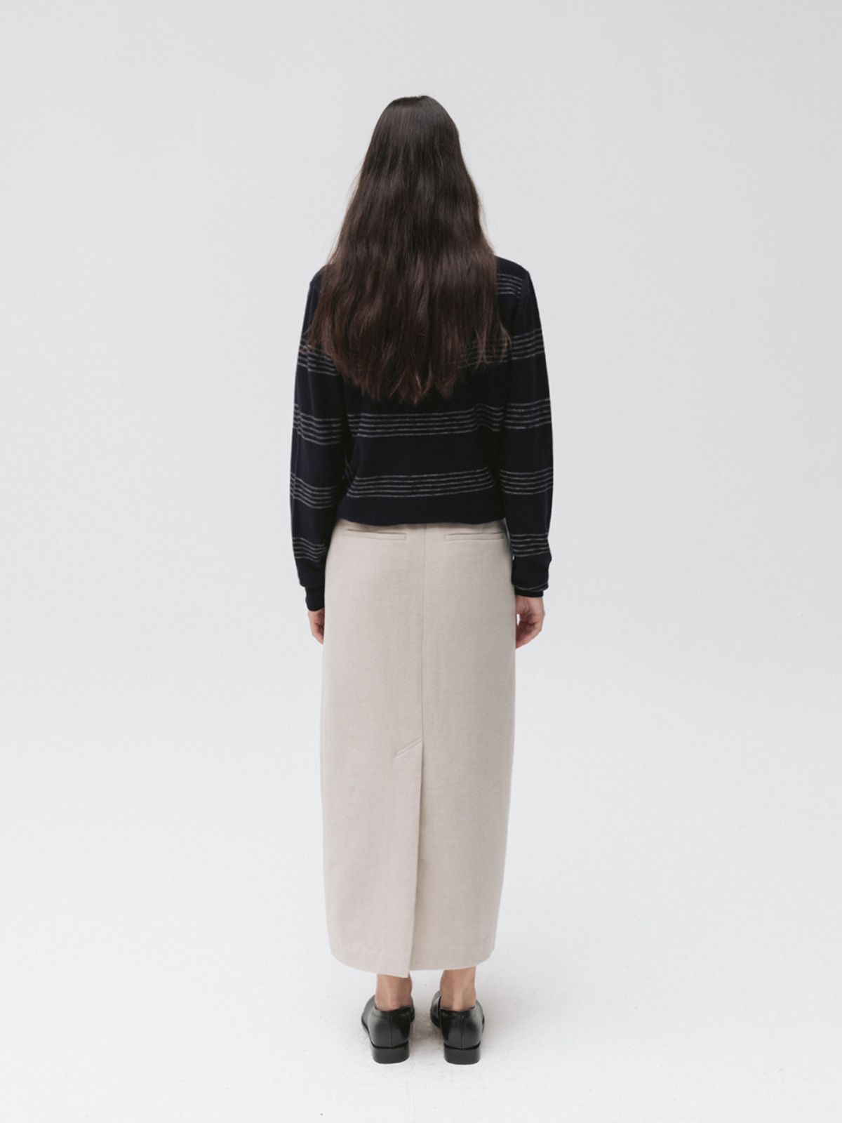 모이아(MOIA) reverse stripe knit (navy)