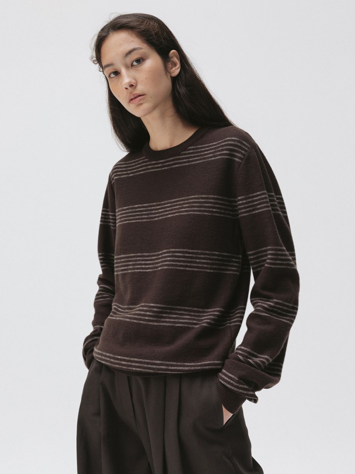 모이아(MOIA) reverse stripe knit (brown)