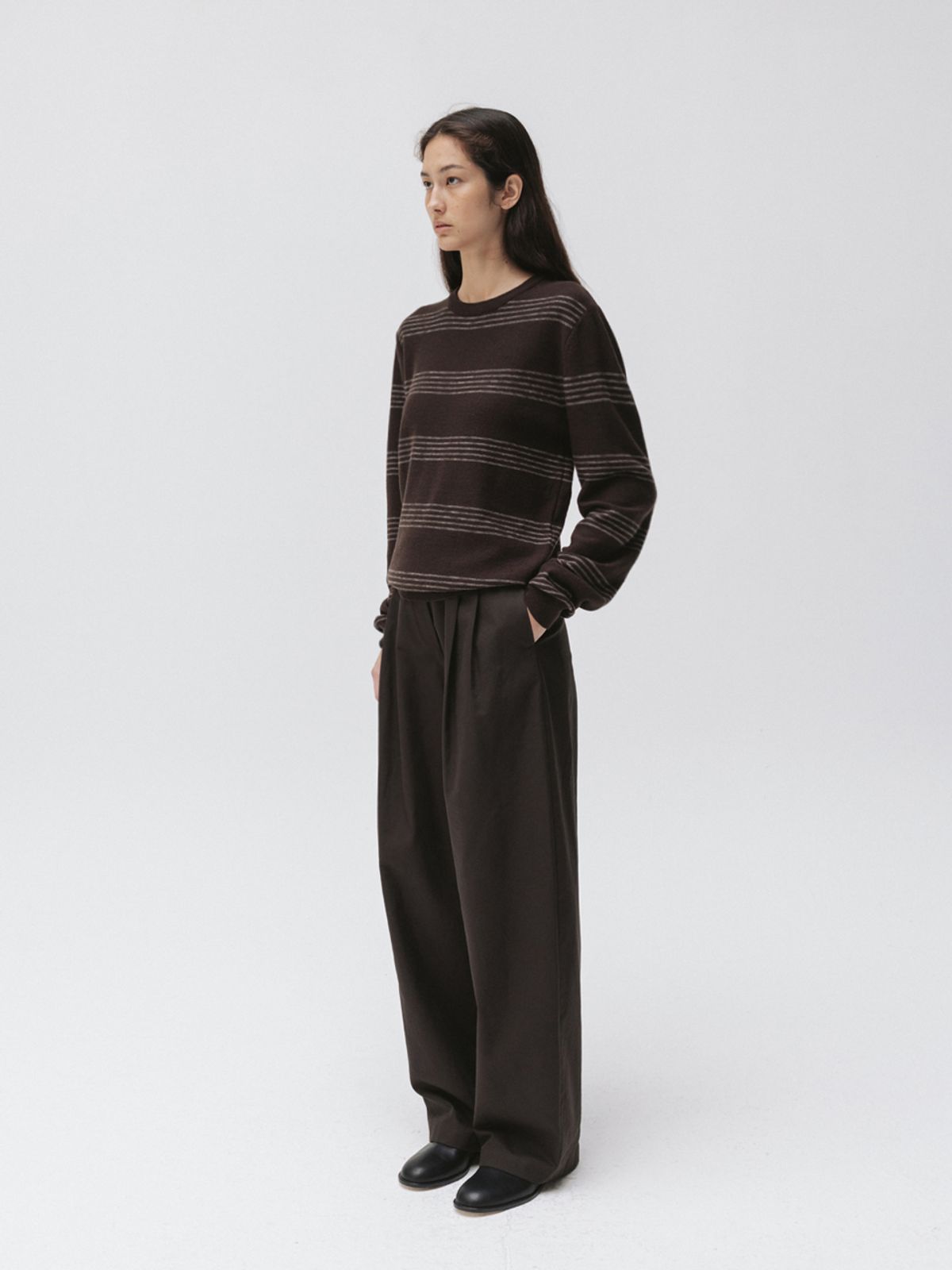 모이아(MOIA) reverse stripe knit (brown)