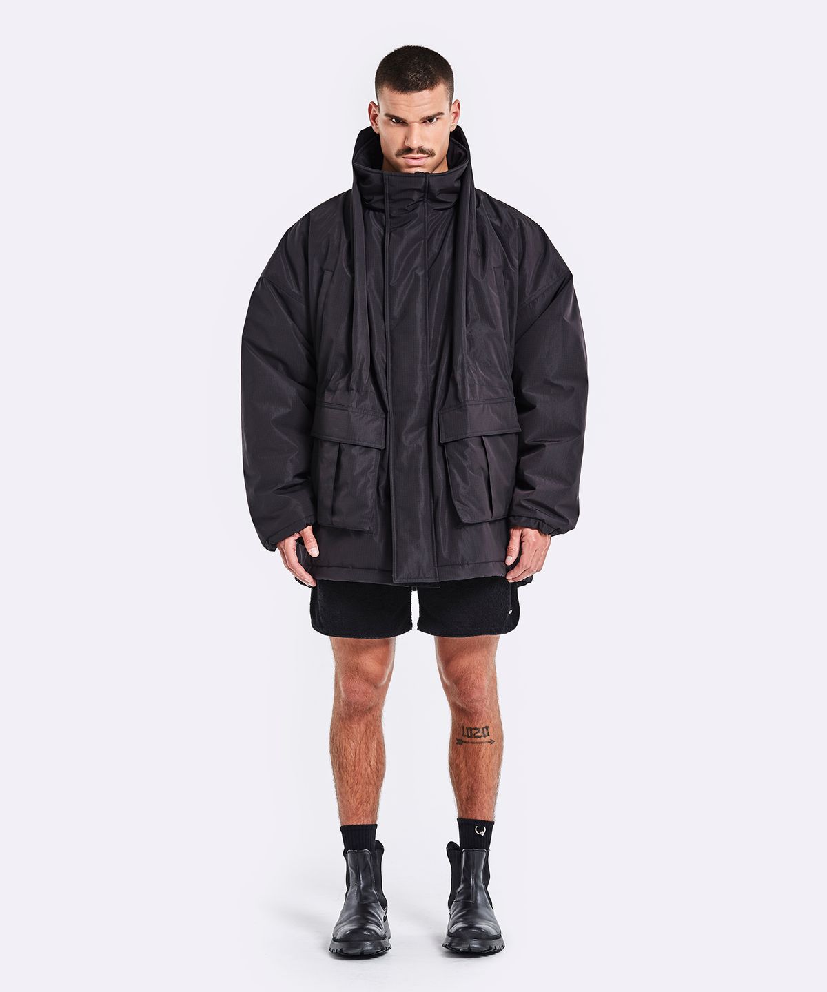51퍼센트(51PERCENT) Shawl parka - black